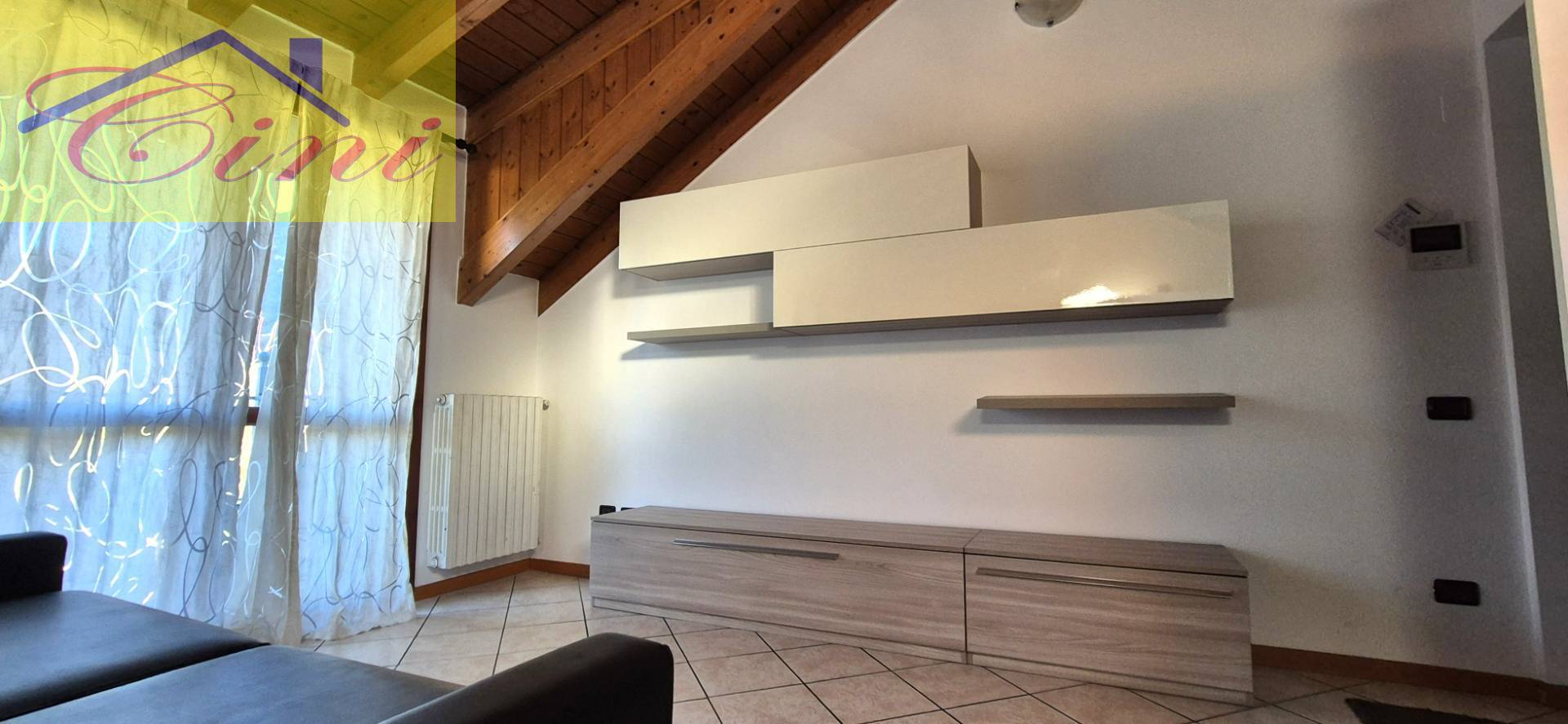 TRILOCALE in affitto a Valmadrera