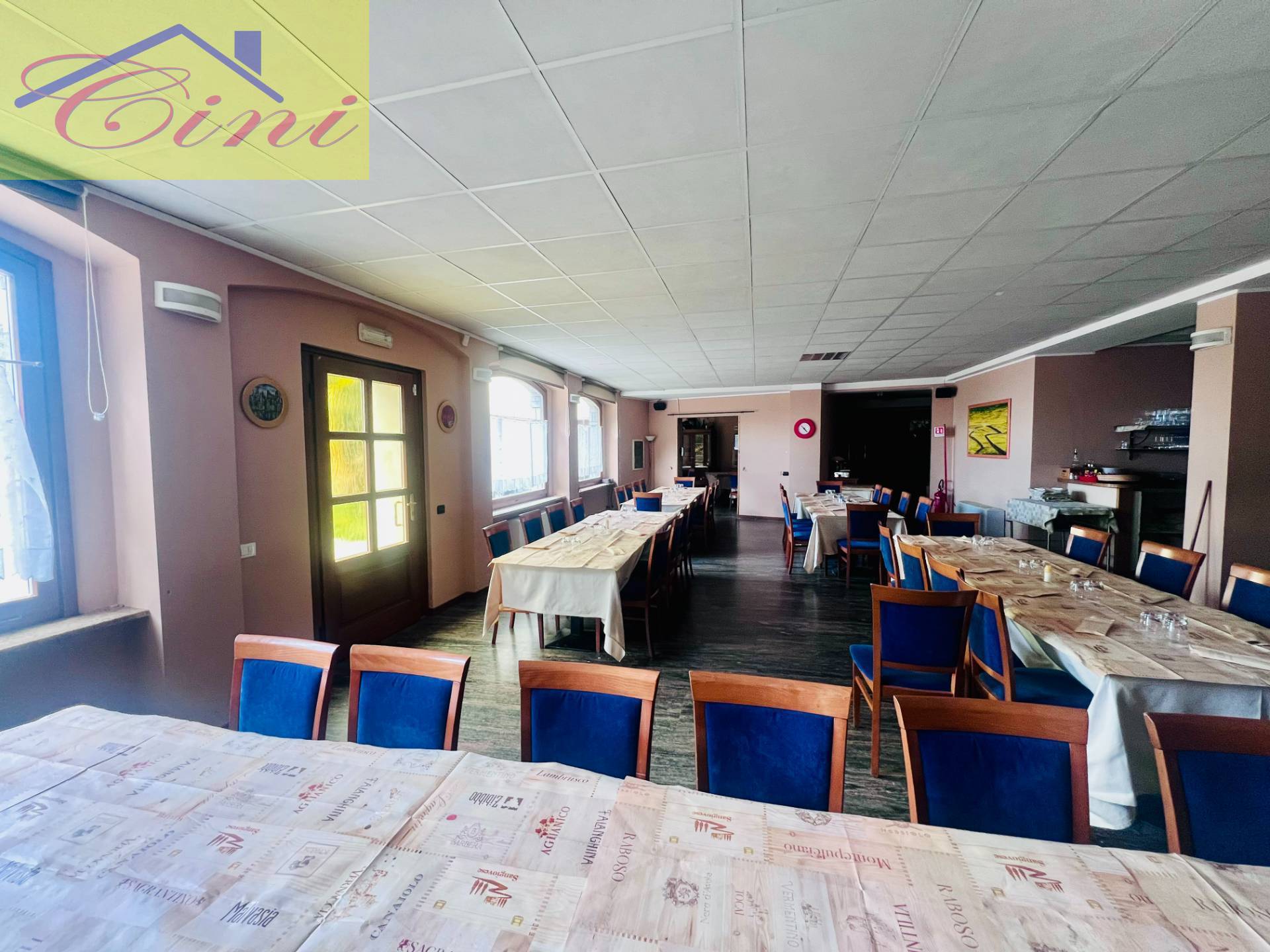 VILLA SINGOLA in vendita a Lecco, Laorca