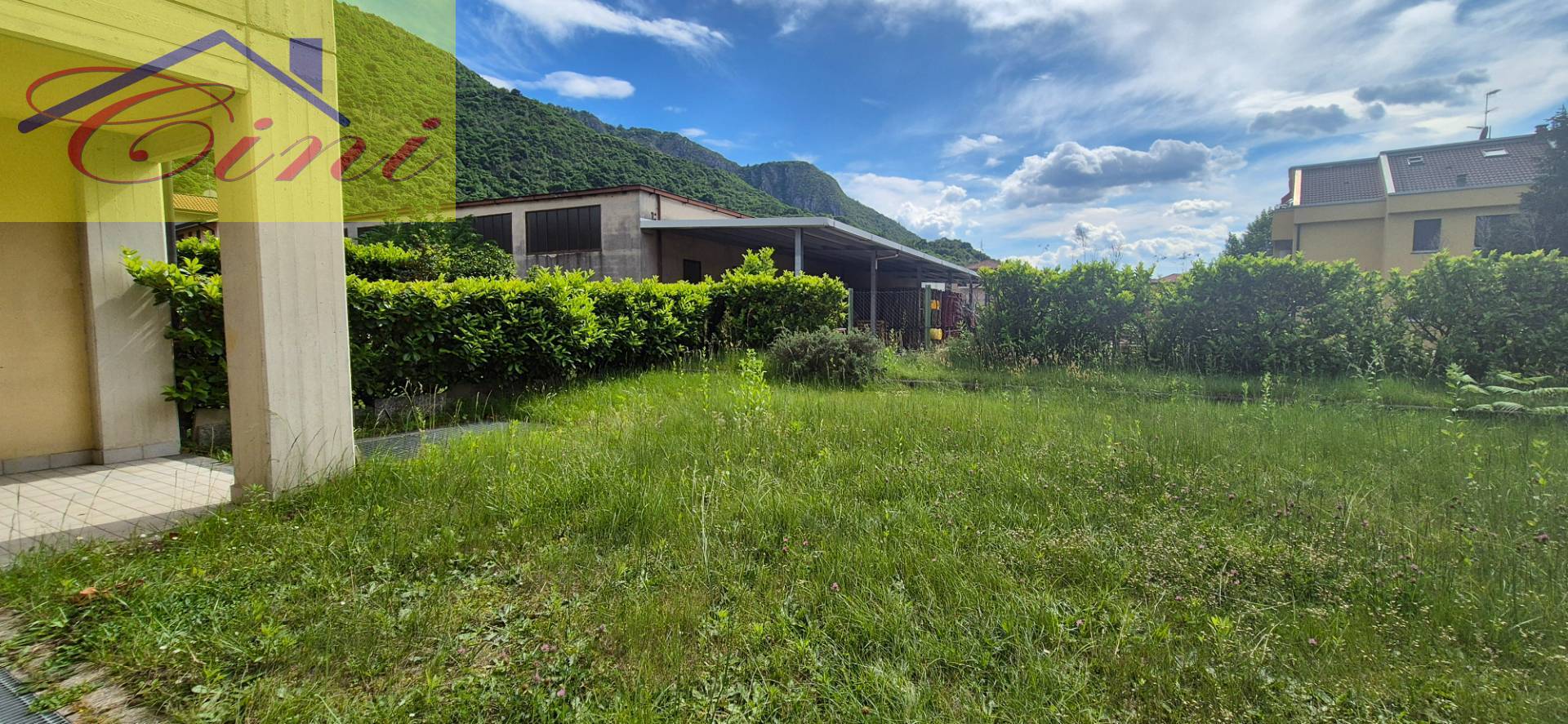 TRILOCALE in vendita a Malgrate