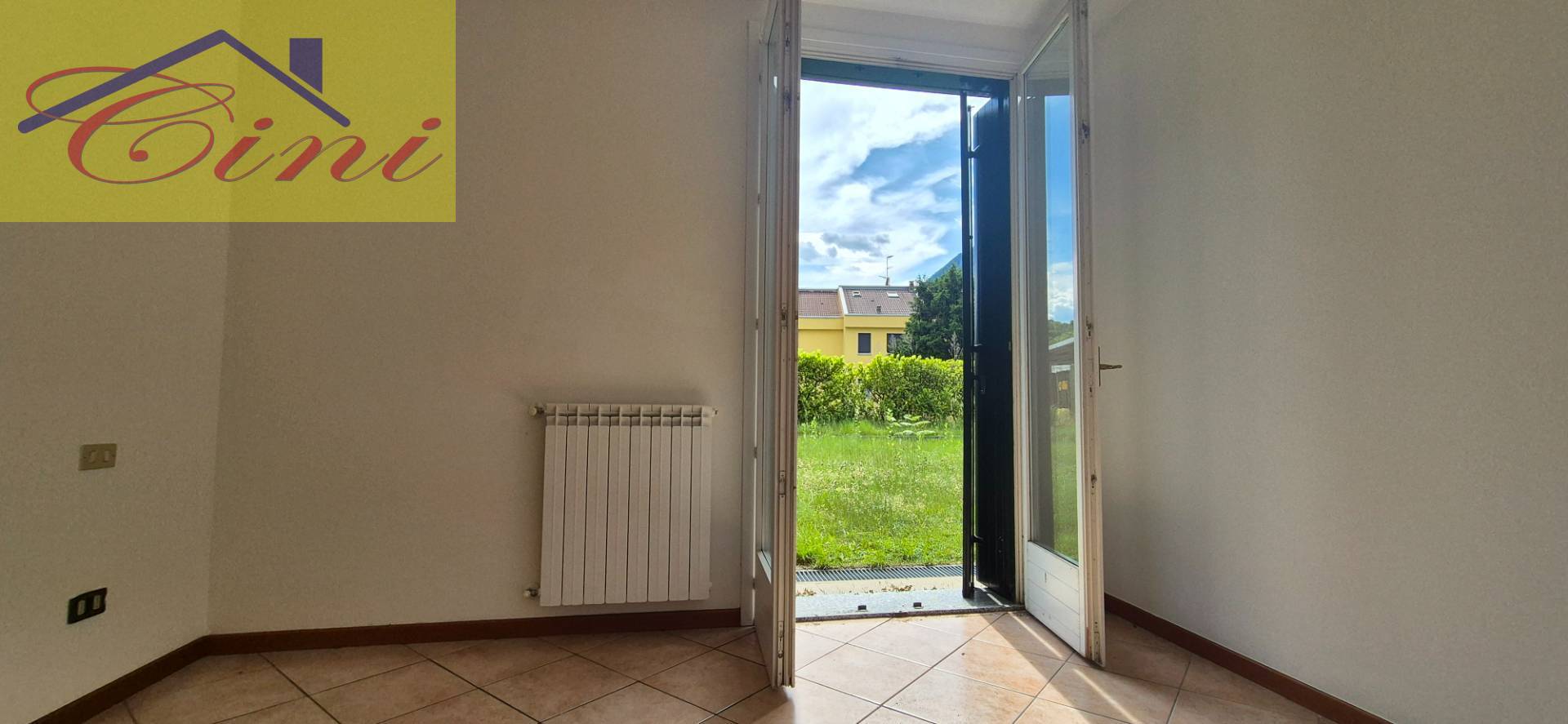 TRILOCALE in vendita a Malgrate