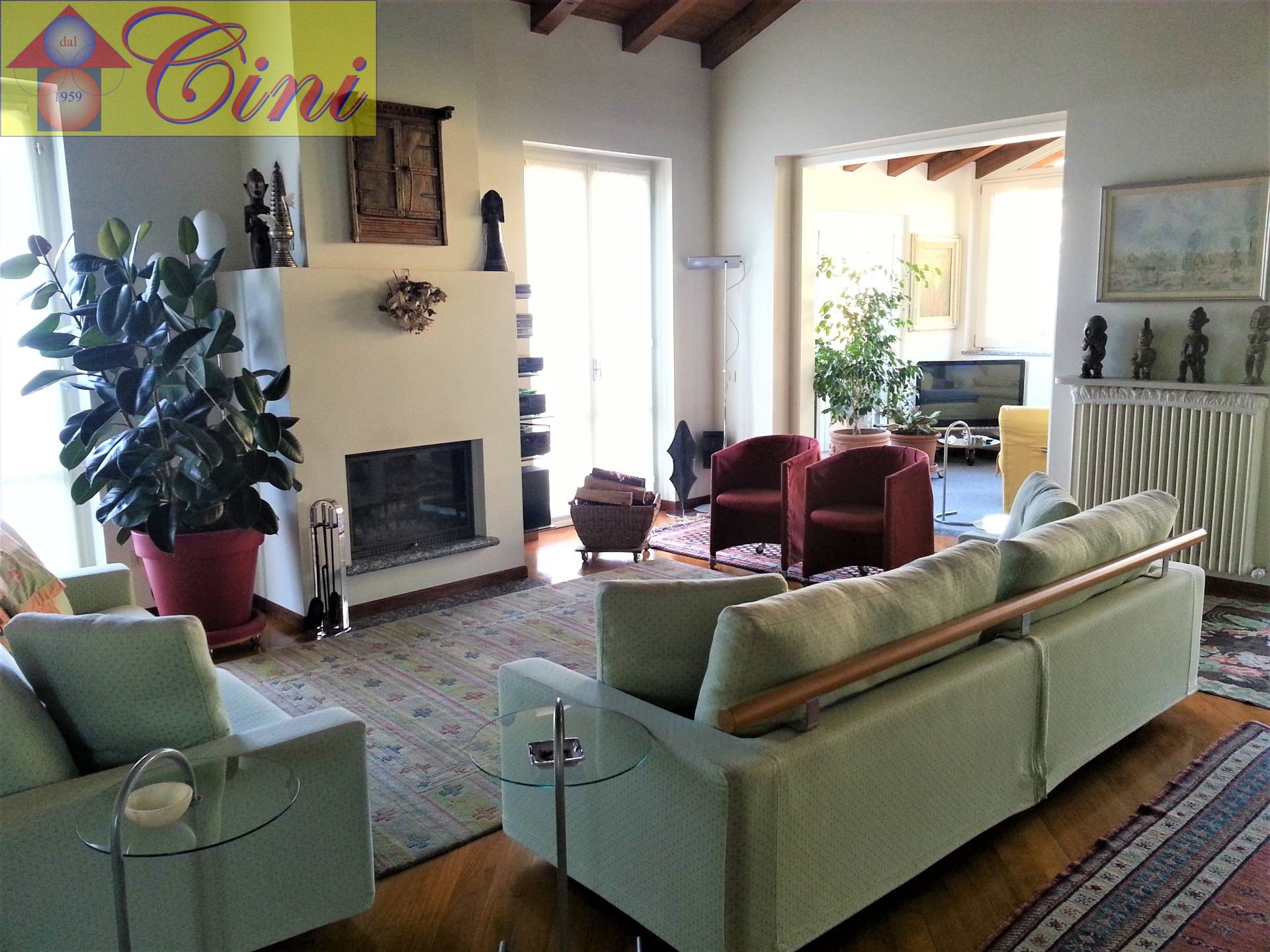 CINQUELOCALI in vendita a Abbadia Lariana