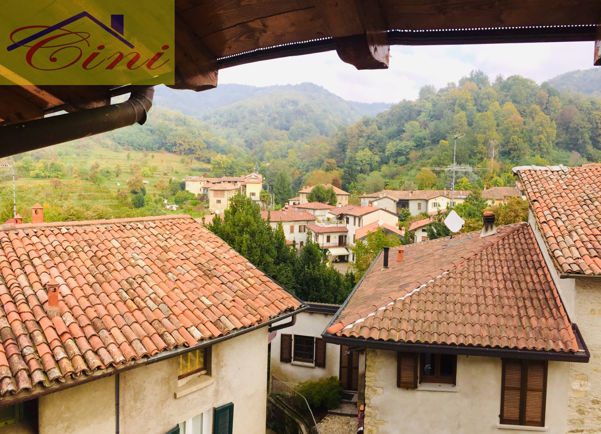 TRILOCALE in vendita a Olgiate Molgora, Mondonico