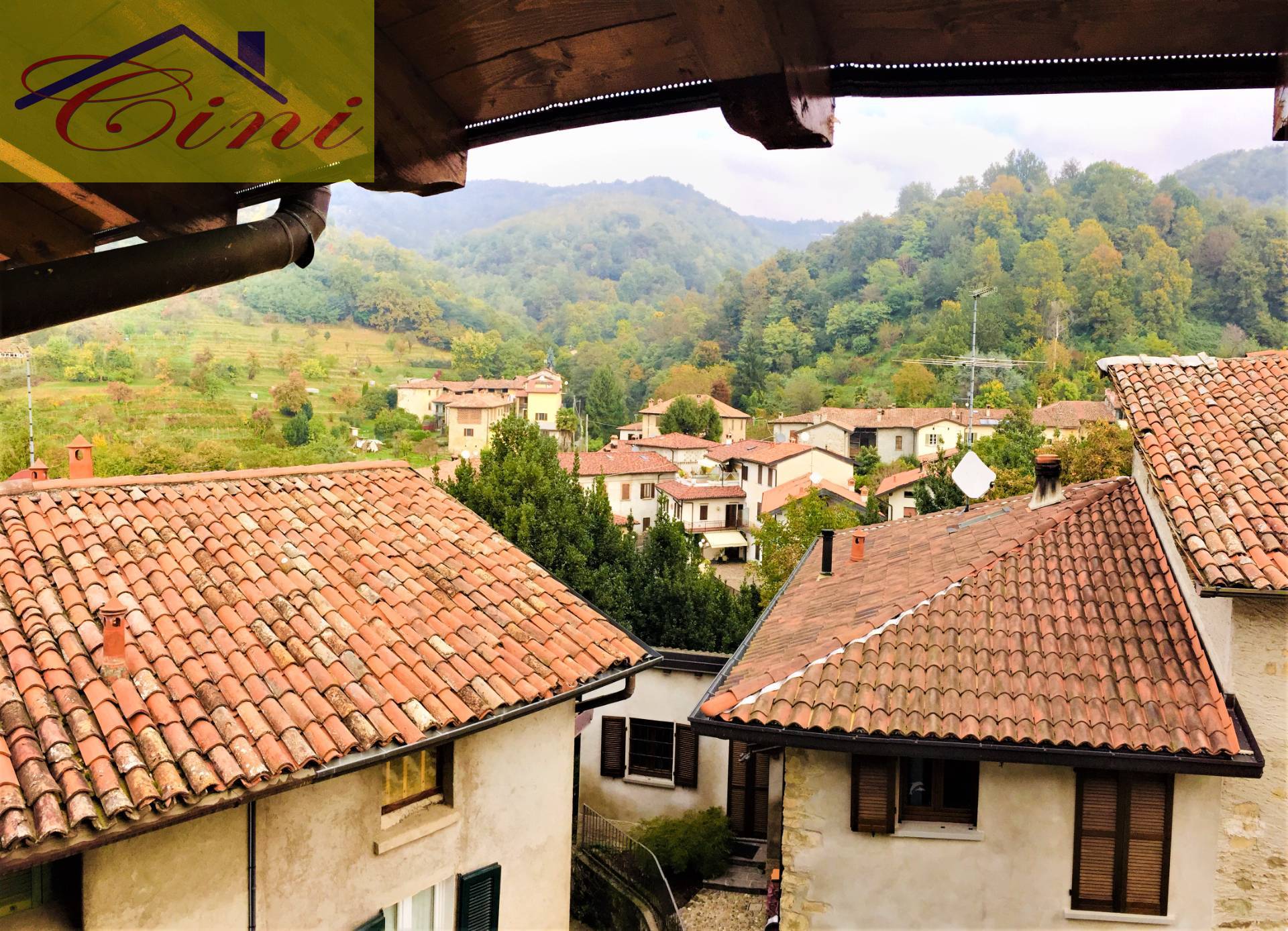 TRILOCALE in vendita a Olgiate Molgora, Mondonico