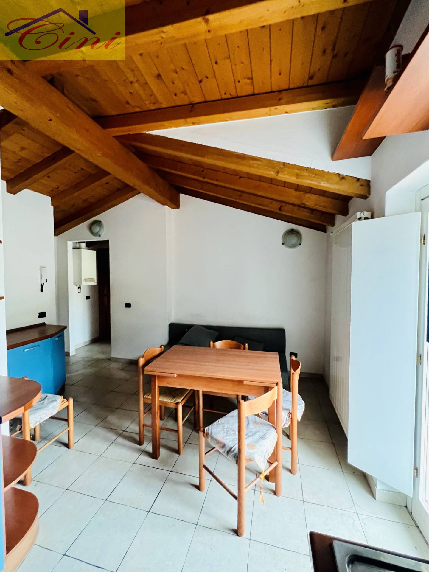 BILOCALE in vendita a Airuno