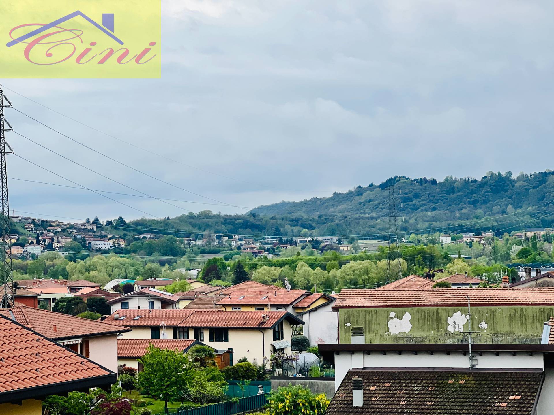 BILOCALE in vendita a Airuno