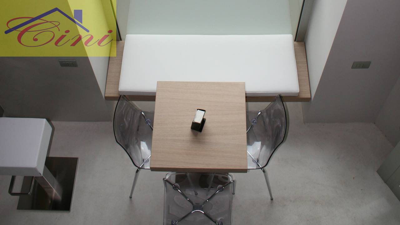 BAR in vendita a Lecco