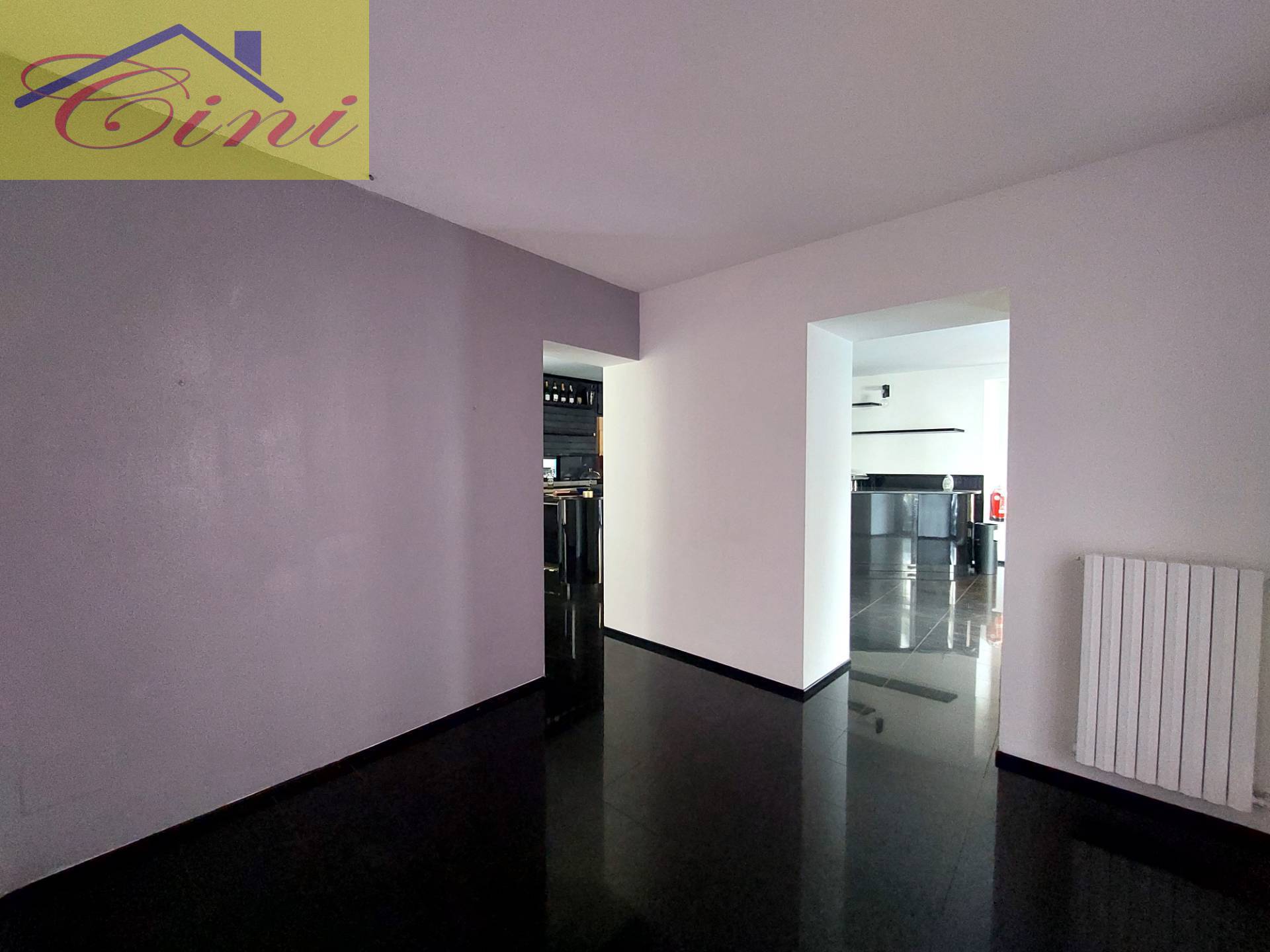 BAR in vendita a Lecco, Castello