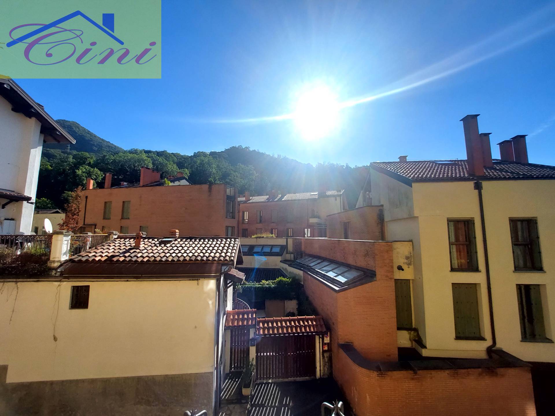 CINQUELOCALI in vendita a Lecco, Malavedo