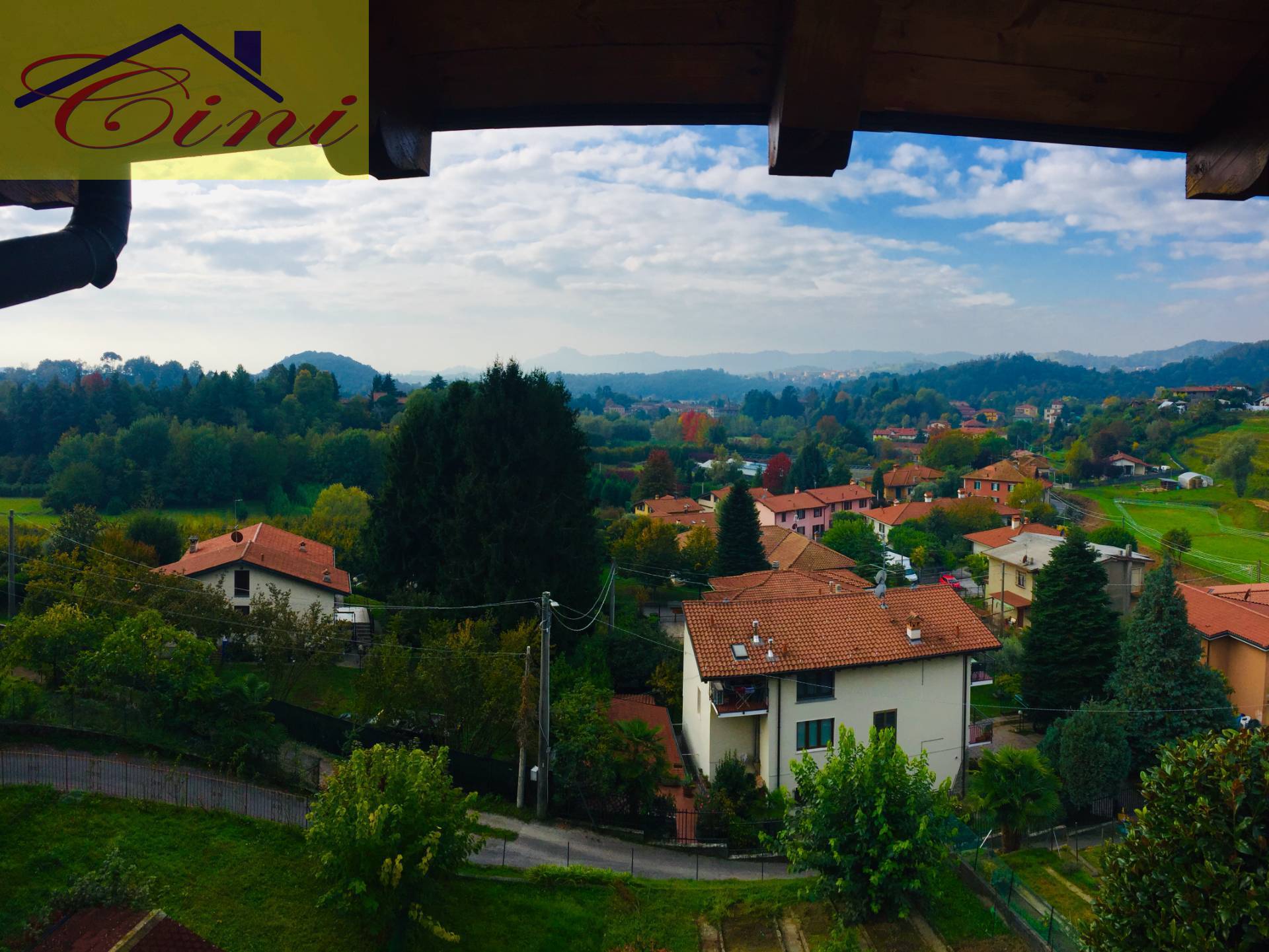 TRILOCALE in vendita a Olgiate Molgora, Mondonico