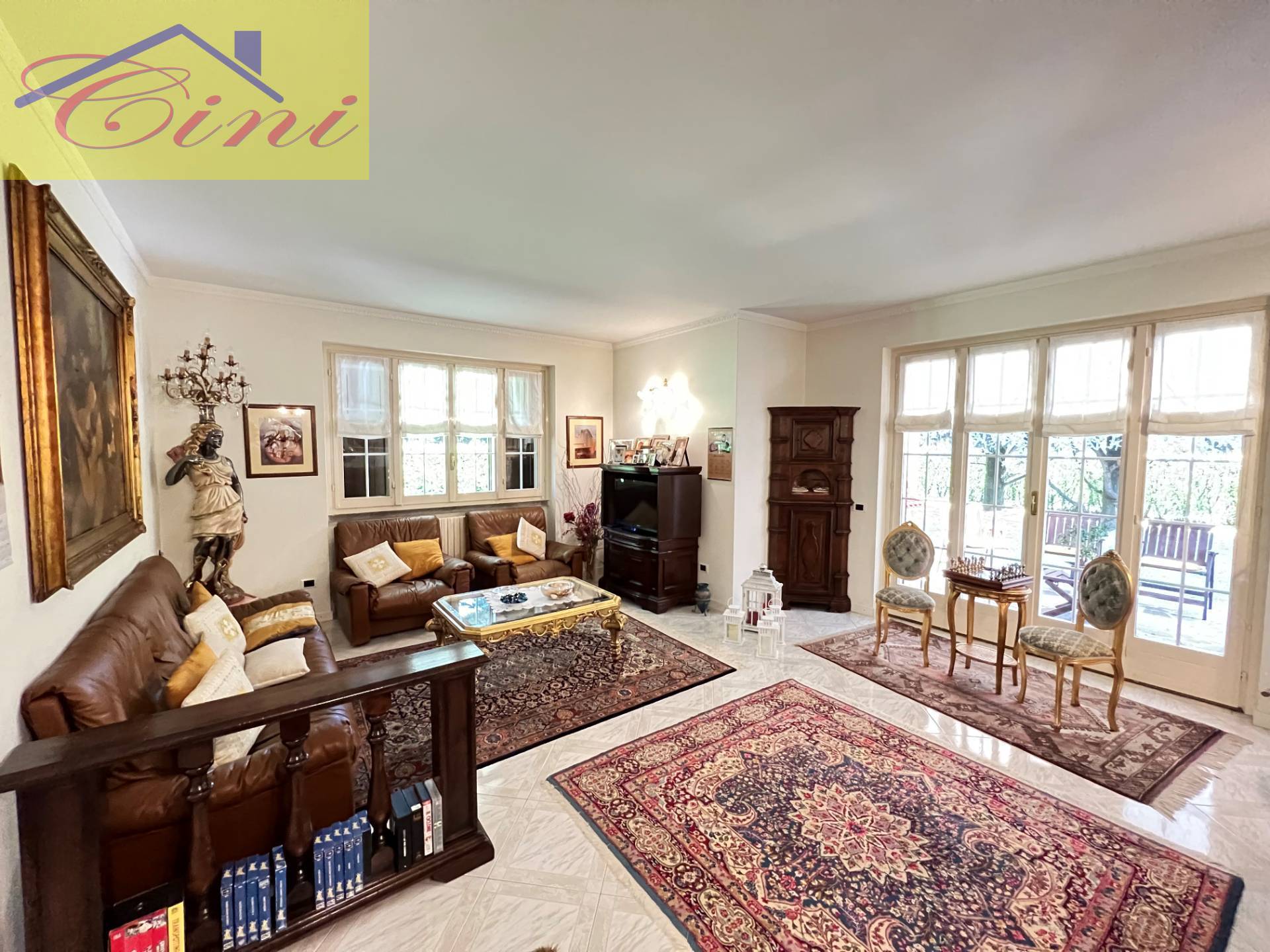 VILLA SINGOLA in vendita a Oggiono, Castello