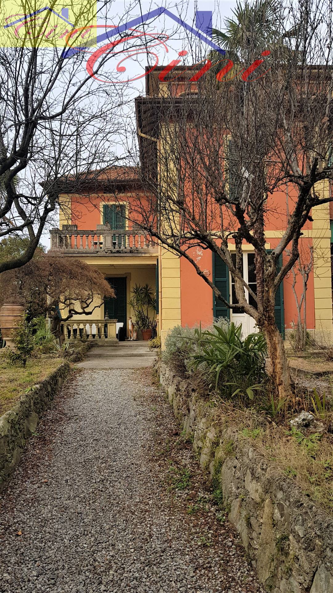VILLA SINGOLA in vendita a Calolziocorte, Calolzio centro