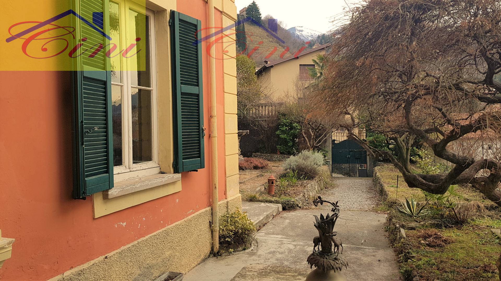 VILLA SINGOLA in vendita a Calolziocorte, Calolzio centro