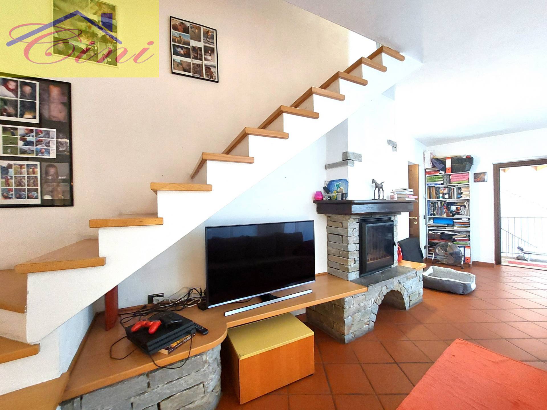 PORZIONE DI CASA in vendita a Galbiate, Sala al Barro