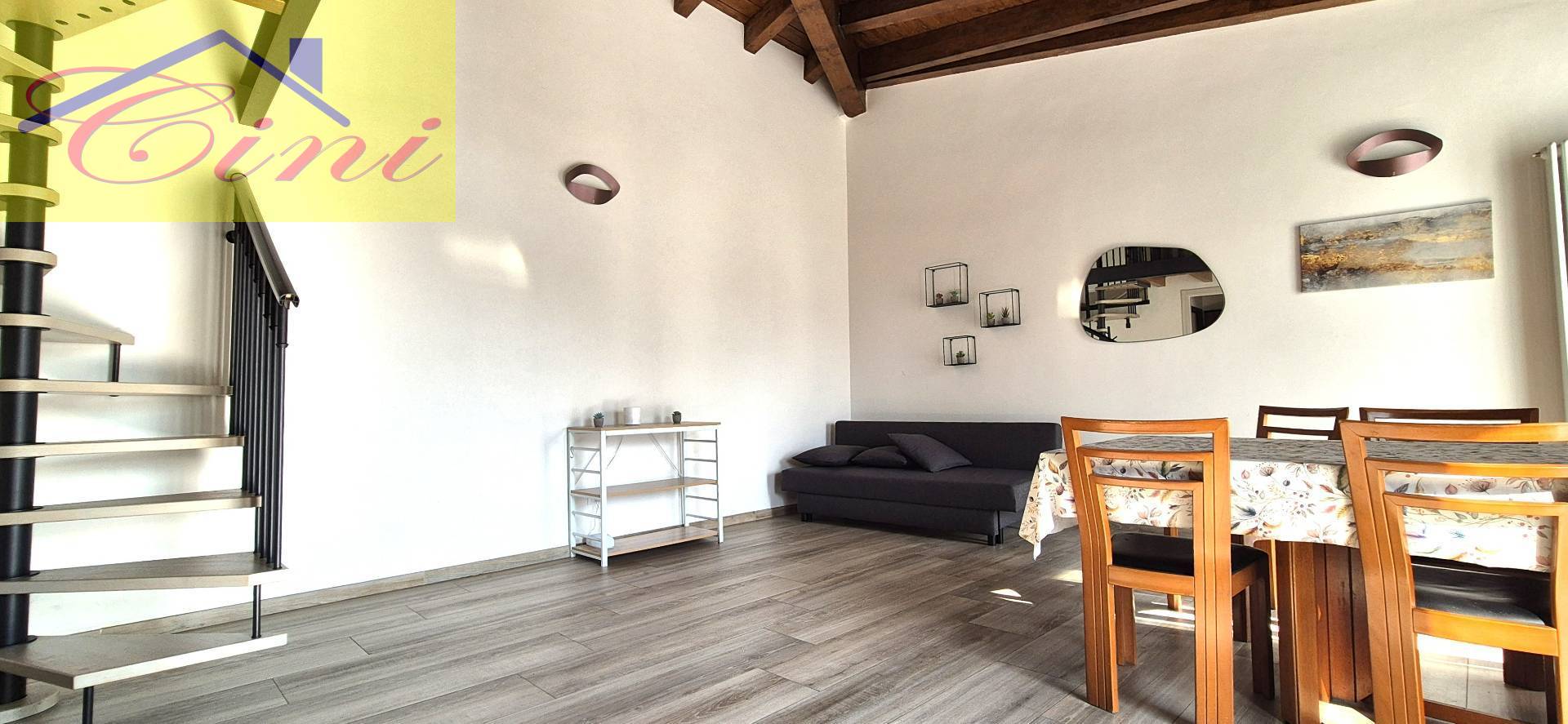 TRILOCALE in vendita a Vercurago