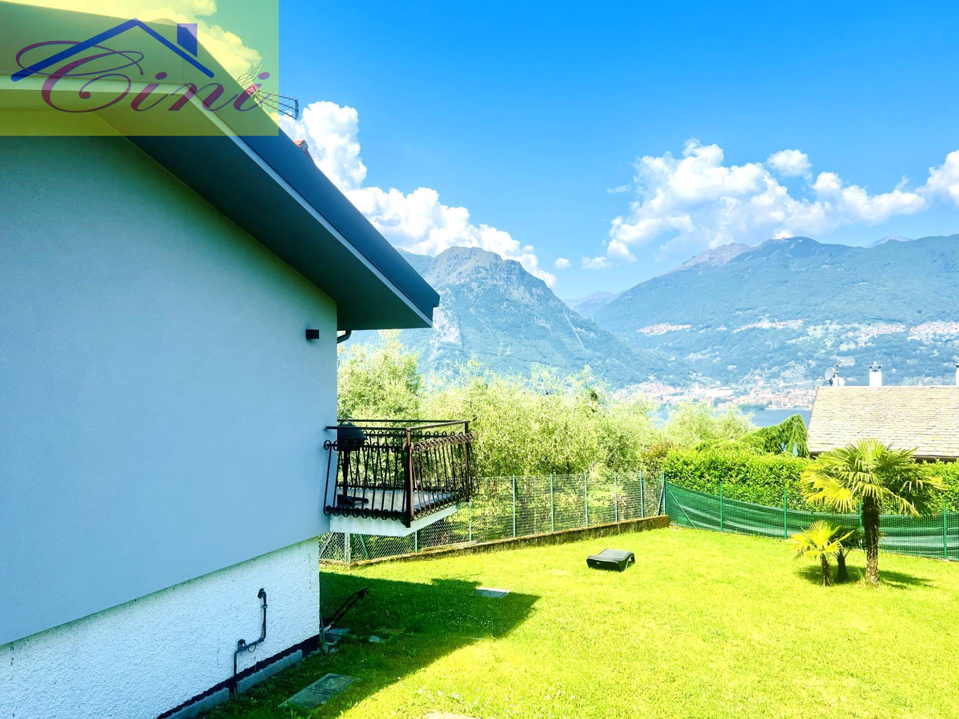 VILLA SINGOLA in vendita a Colico, Olgiasca