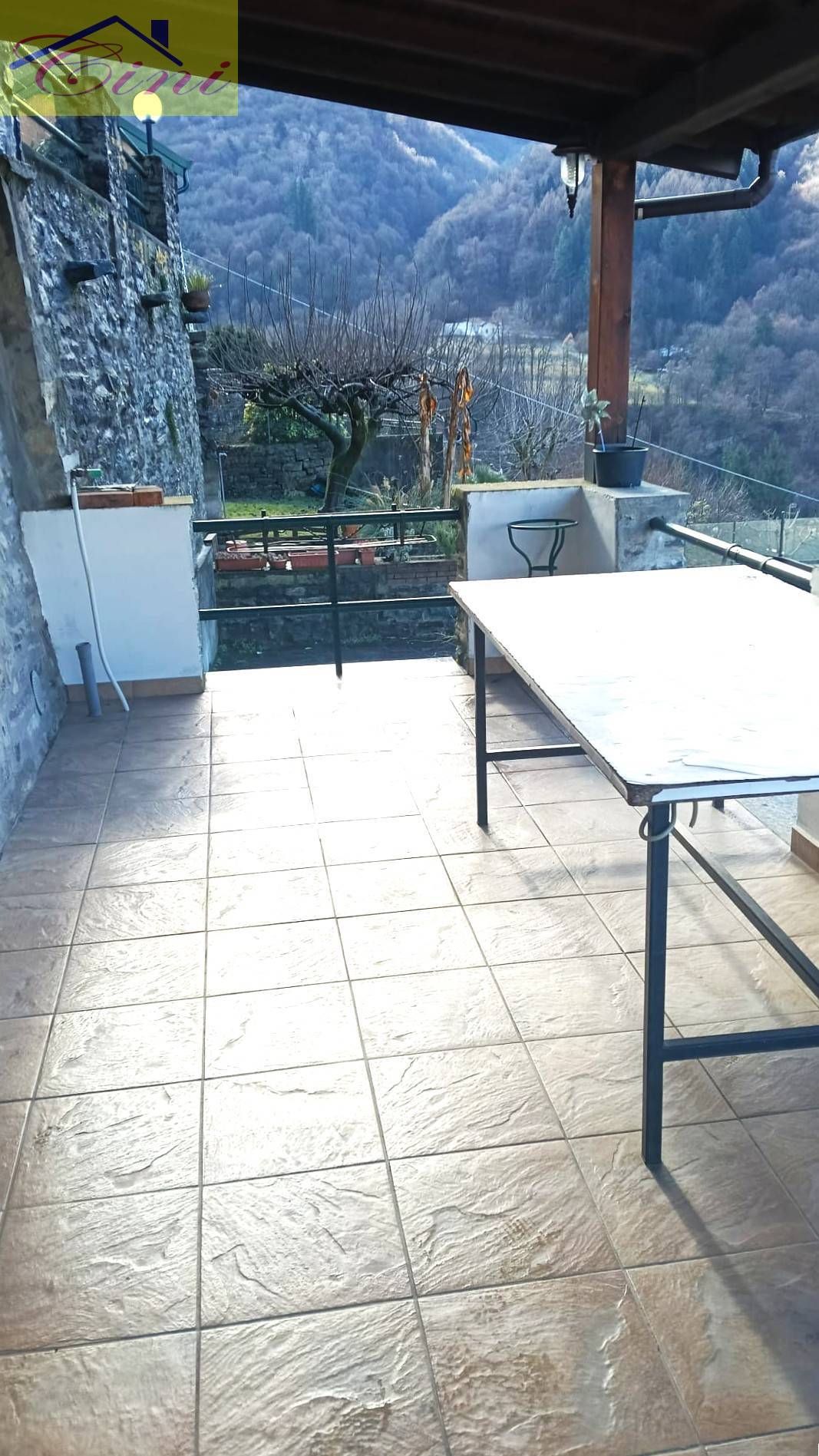 PORZIONE DI CASA in vendita a Faggeto Lario, Lemna