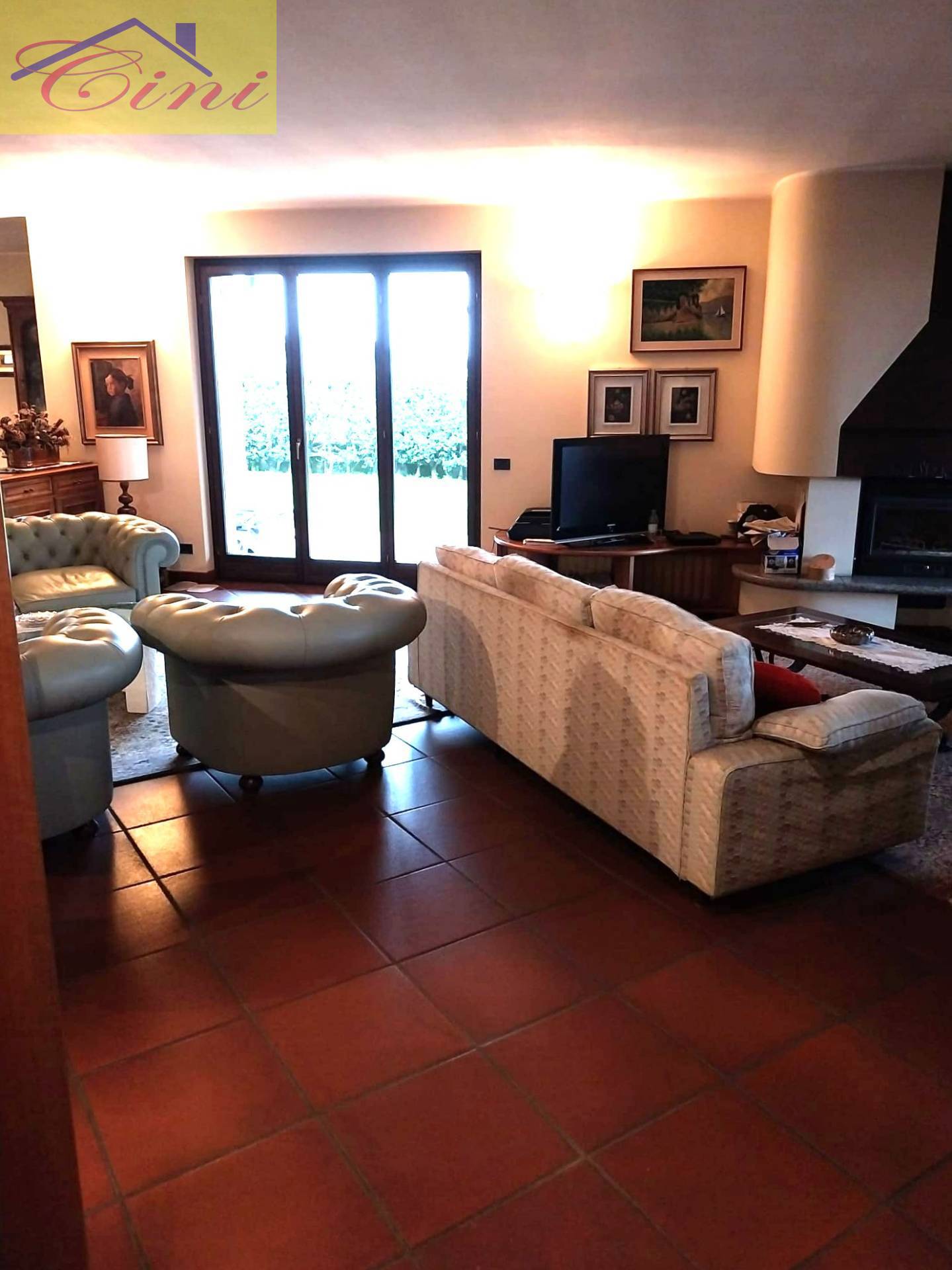 VILLA SINGOLA in vendita a Bulciago