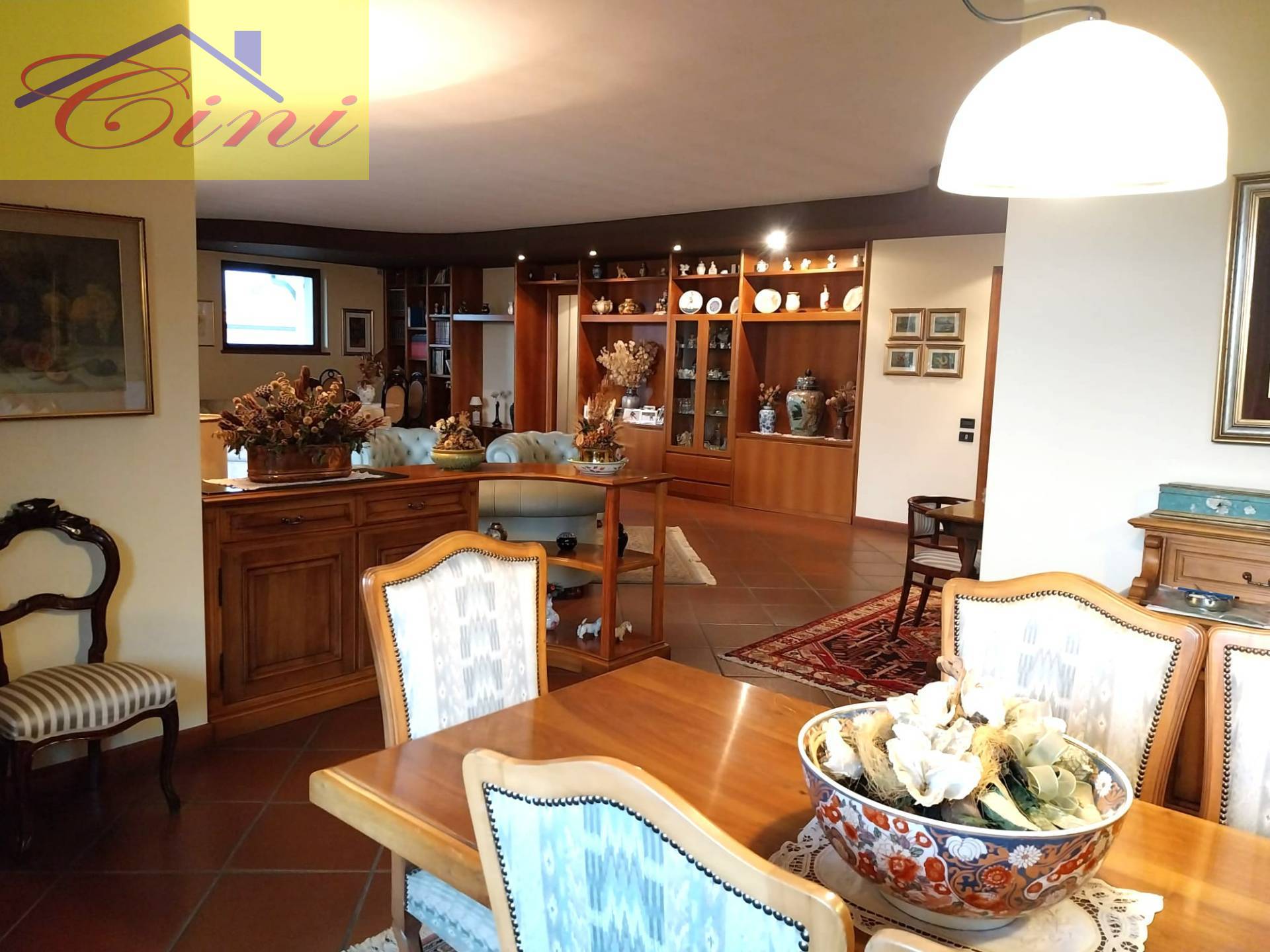 VILLA SINGOLA in vendita a Bulciago
