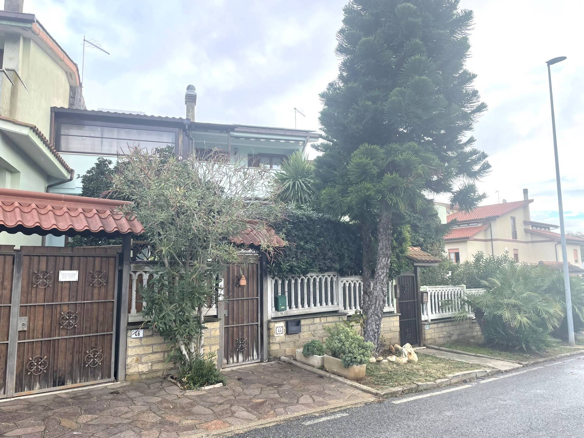 Villette a schiera in vendita a Cerveteri, Valcanneto