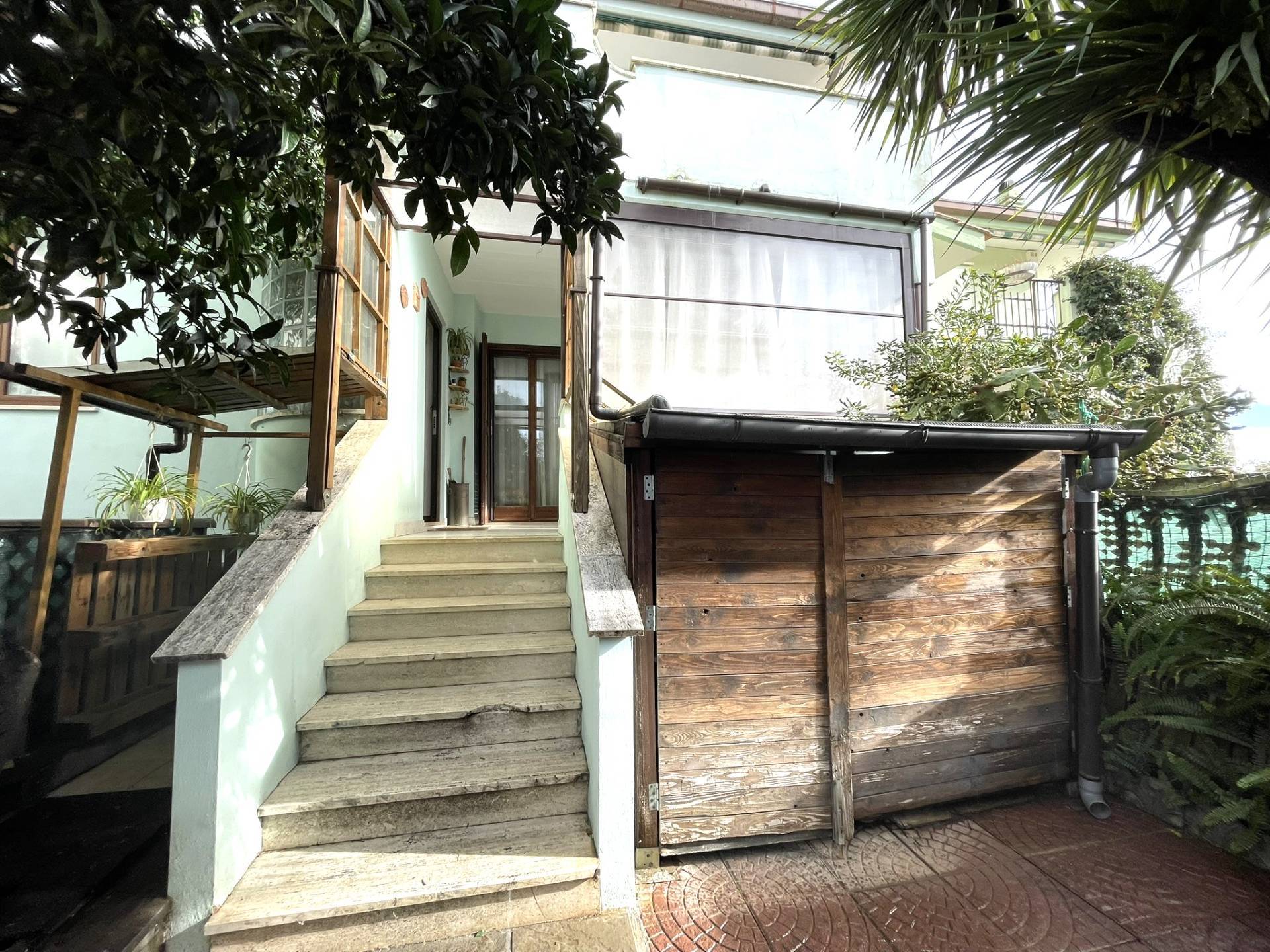 Villette a schiera in vendita a Cerveteri, Valcanneto