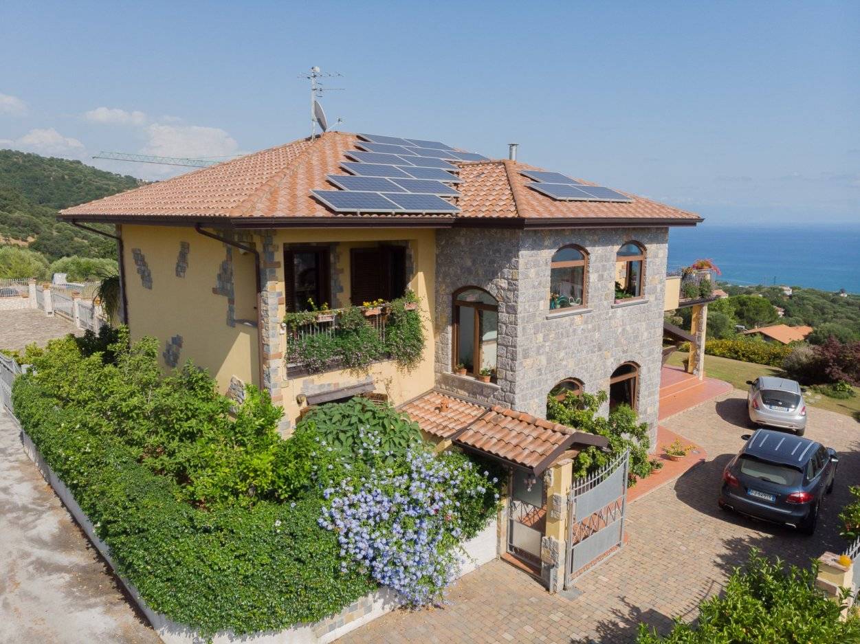 Villa in vendita a Santa Marina