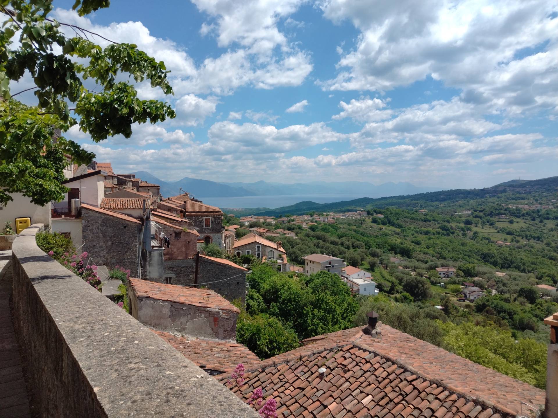 3 locali in vendita a Roccagloriosa