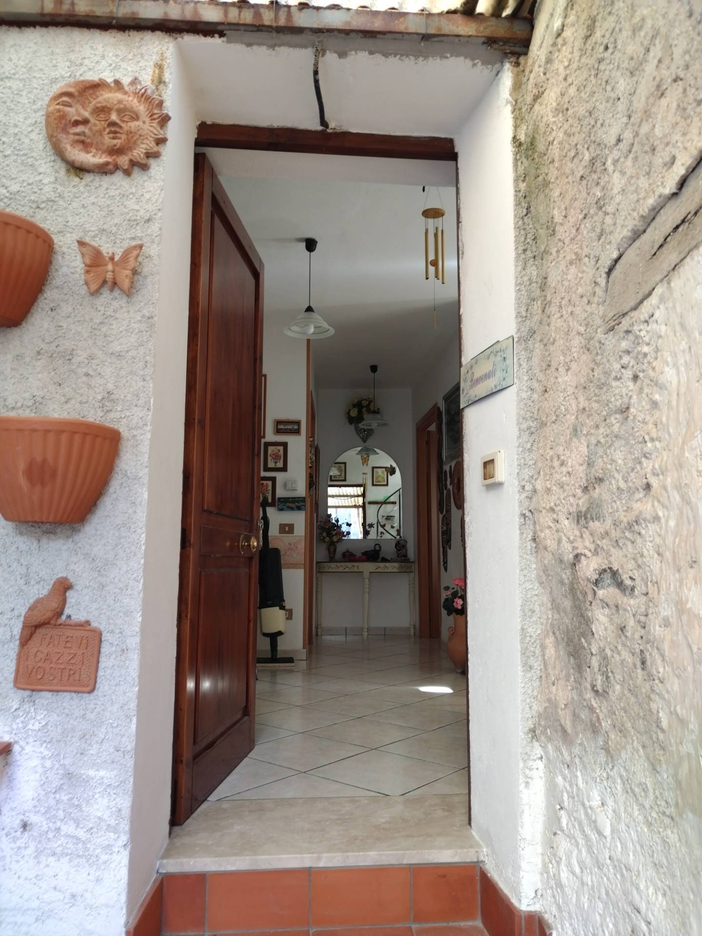 3 locali in vendita a Roccagloriosa