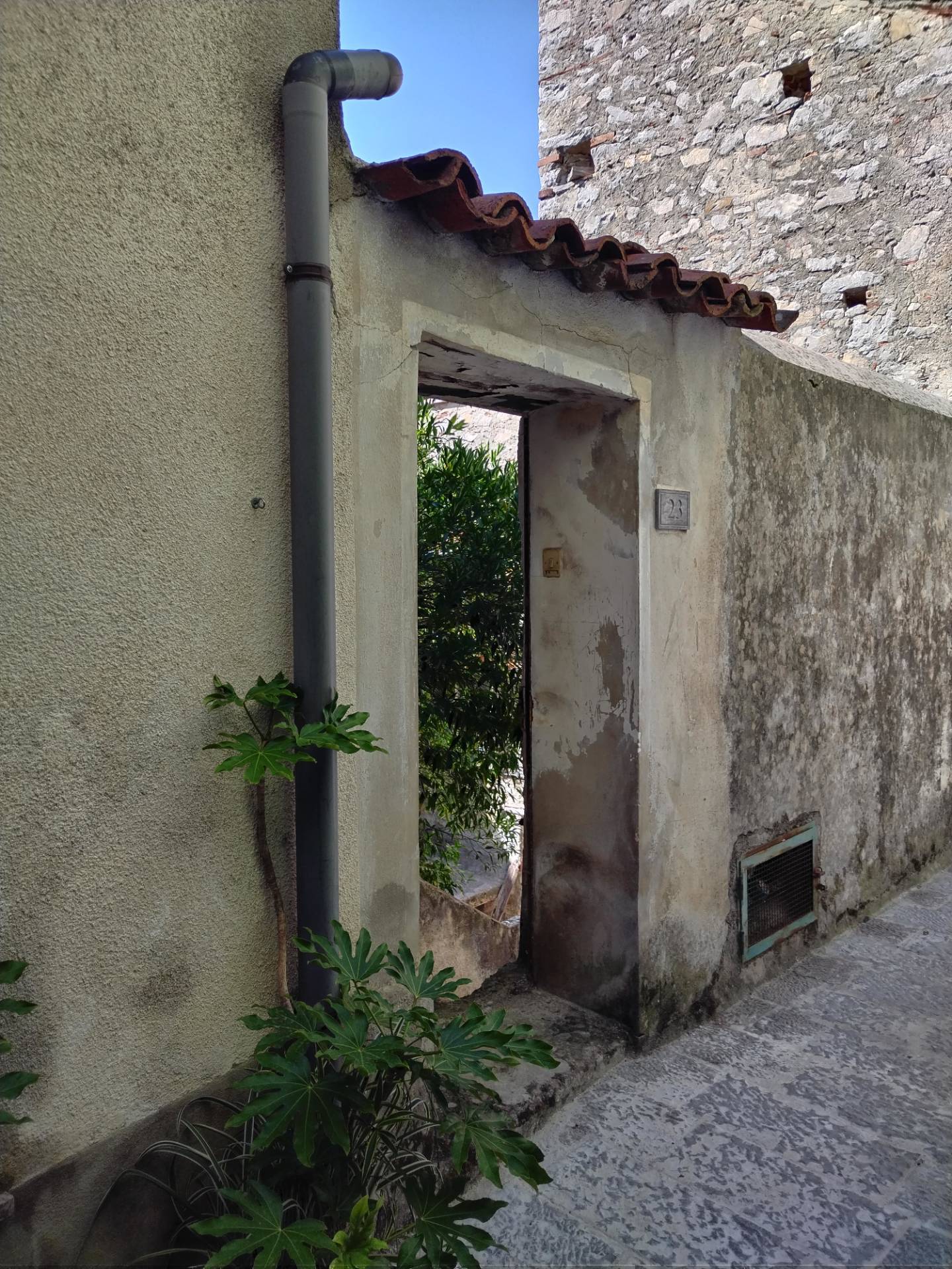 Appartamento indipendente in vendita a Roccagloriosa