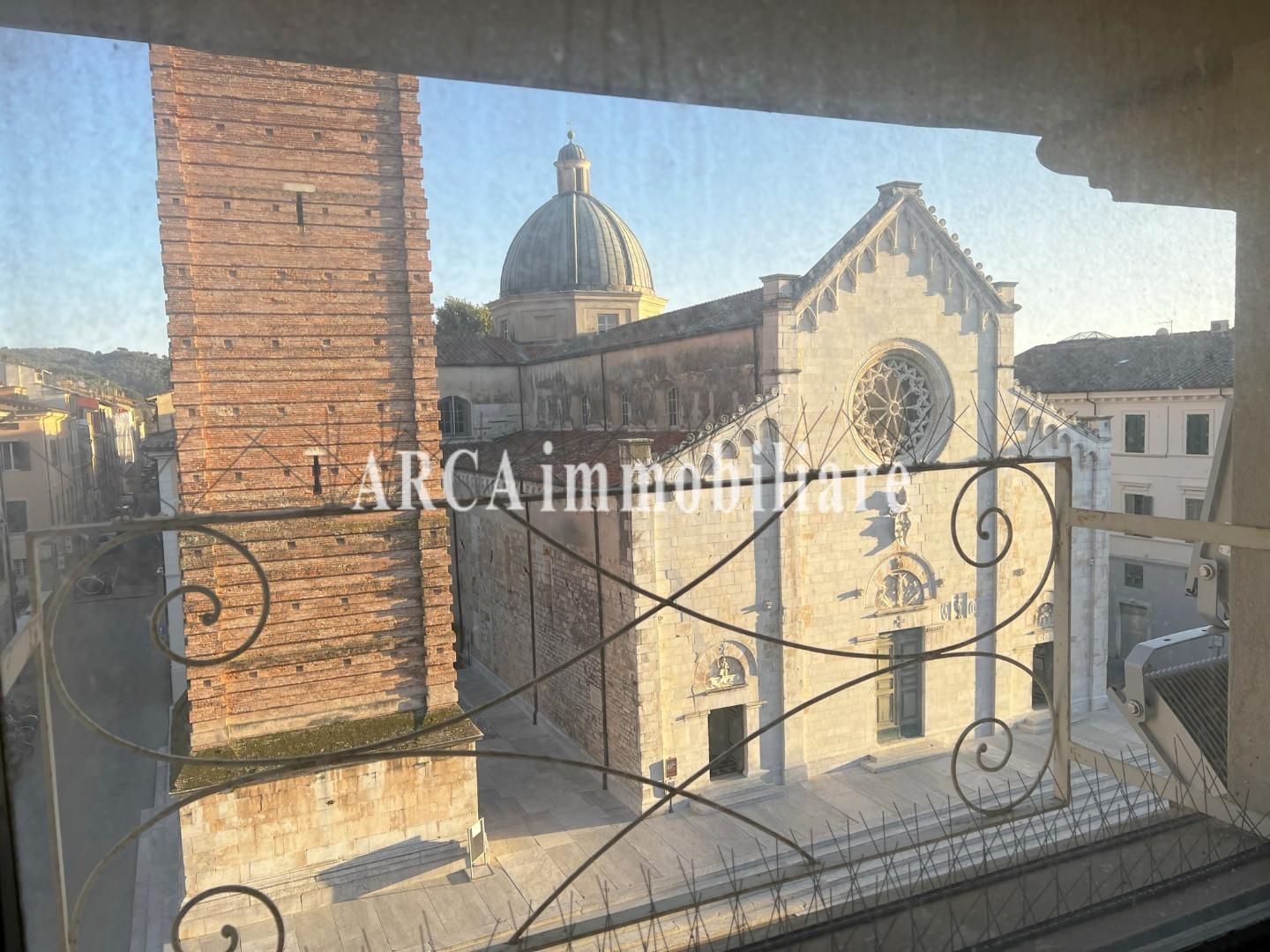 Appartamento in vendita, Pietrasanta centro storico