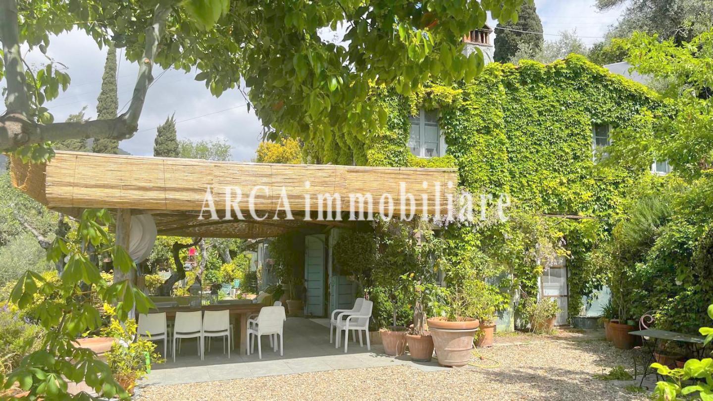 casale in vendita a Pietrasanta