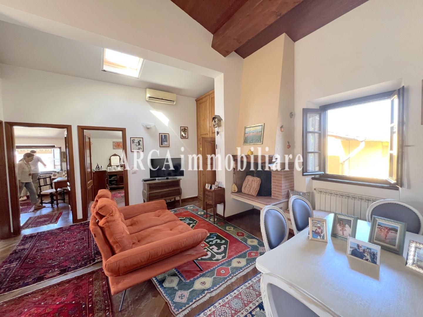 Stabile/Palazzo in vendita a Pietrasanta