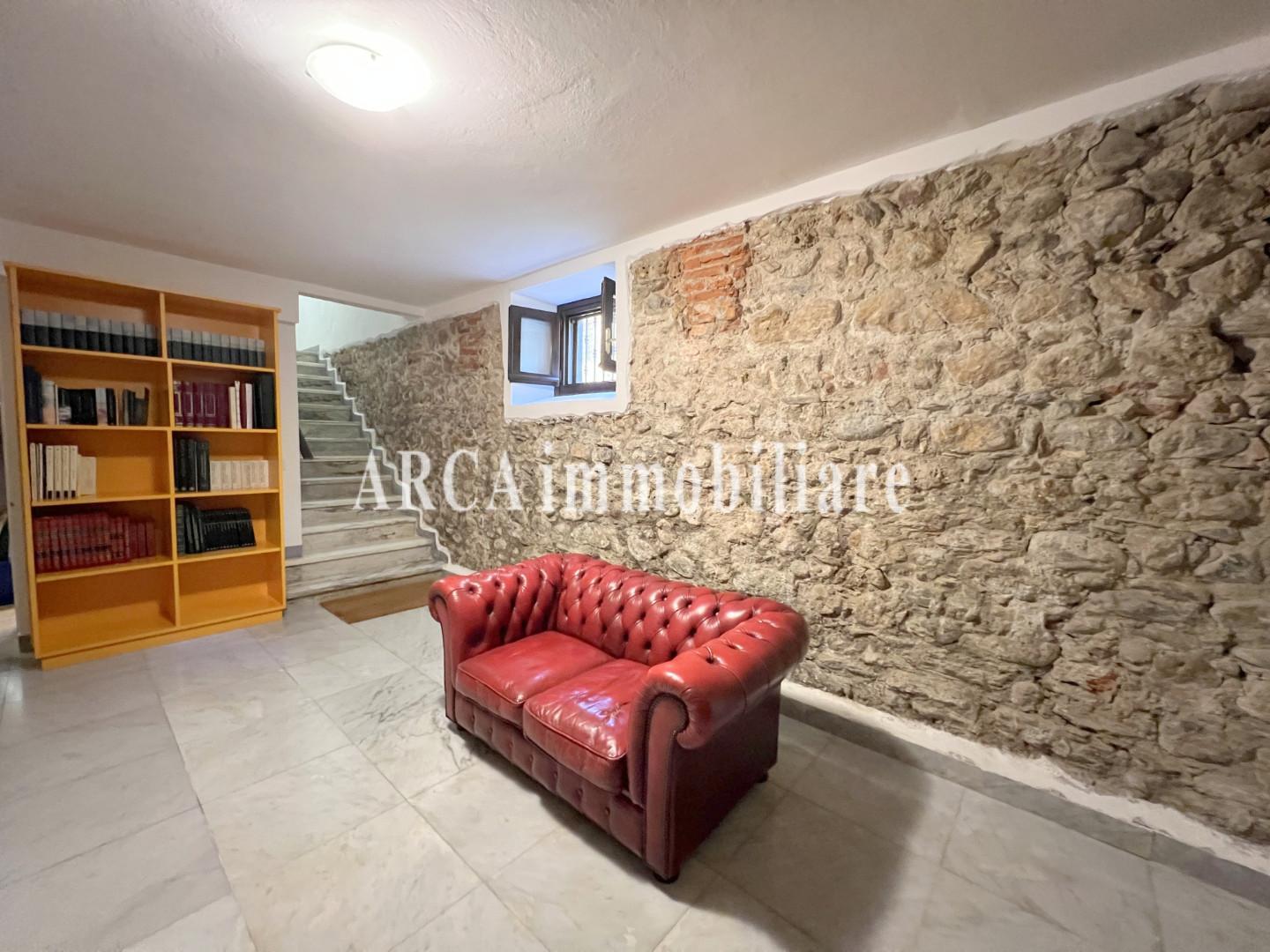 Stabile/Palazzo in vendita a Pietrasanta