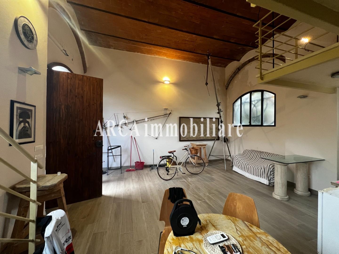 Laboratorio in vendita a Pietrasanta