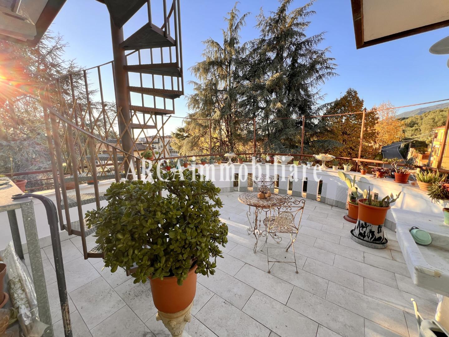 Appartamento in vendita, Pietrasanta centro storico