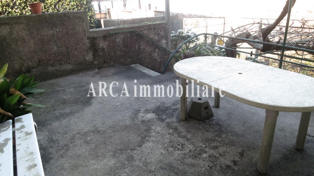 Casa indipendente con terrazzi a Pietrasanta