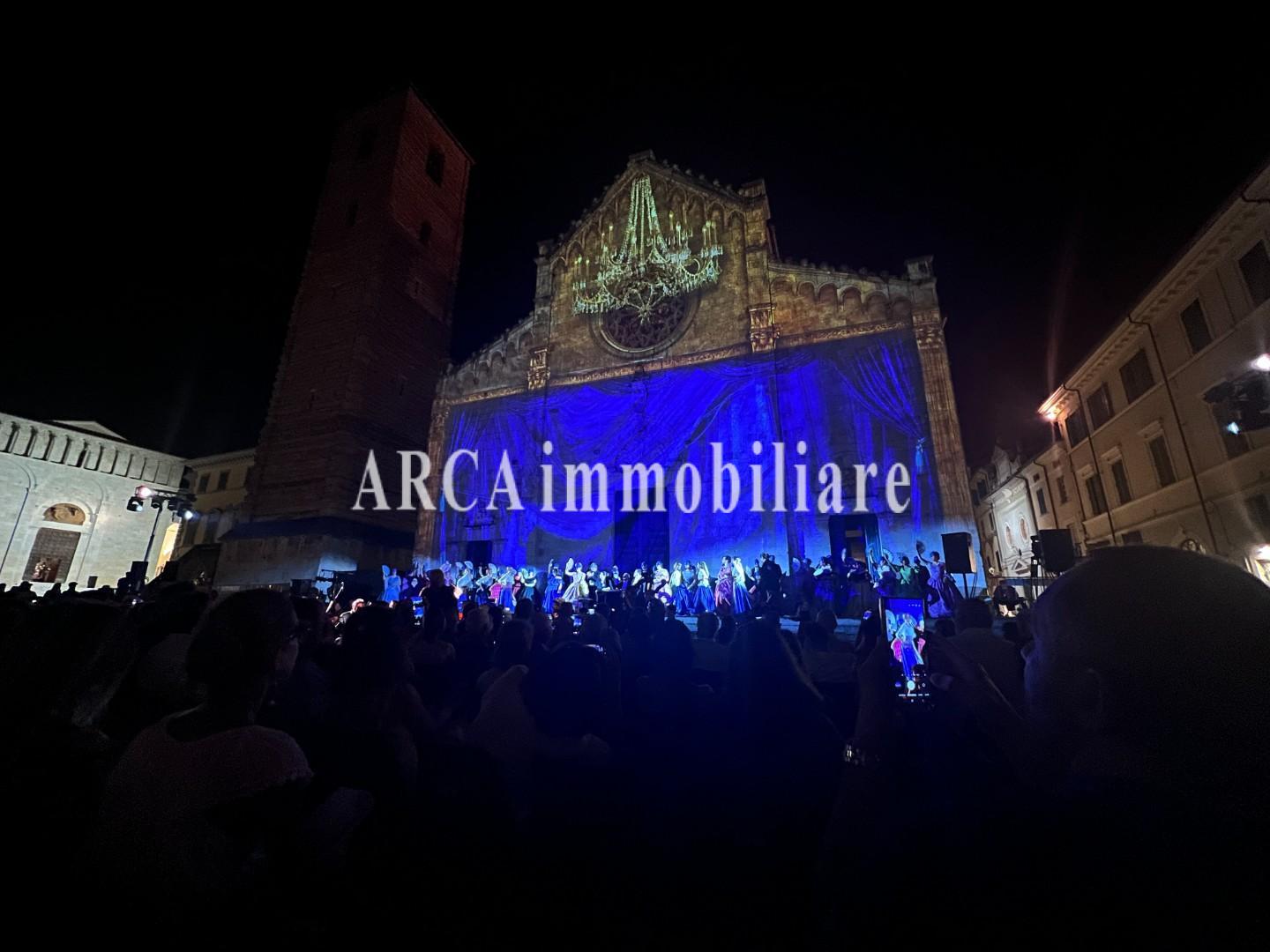 Locale commerciale in vendita, Pietrasanta centro storico