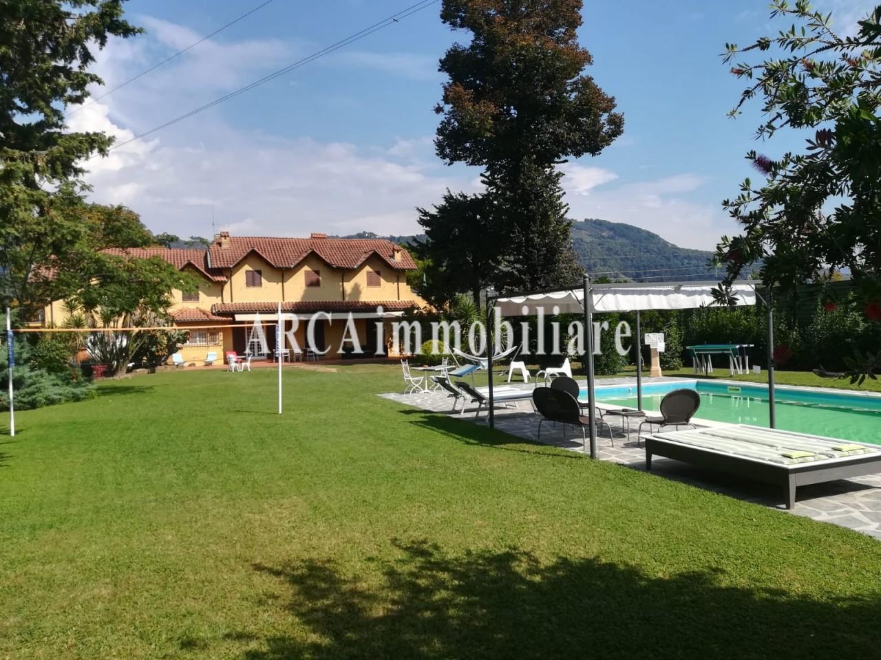 Villa con giardino, Massarosa piano di mommio