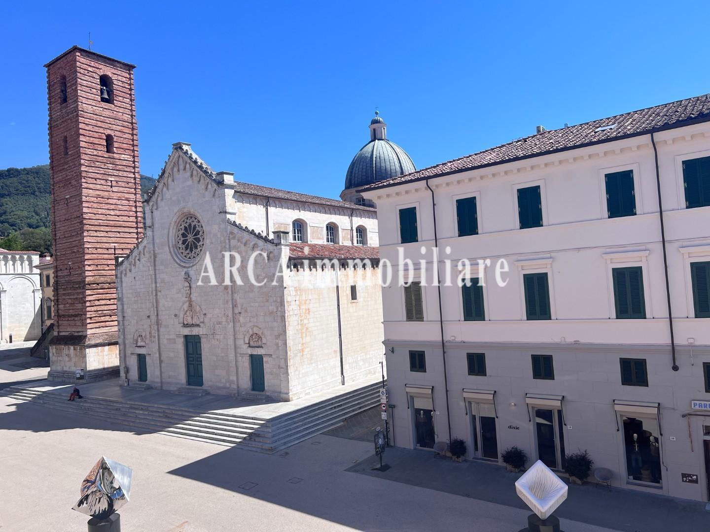 Locale commerciale in vendita, Pietrasanta centro storico