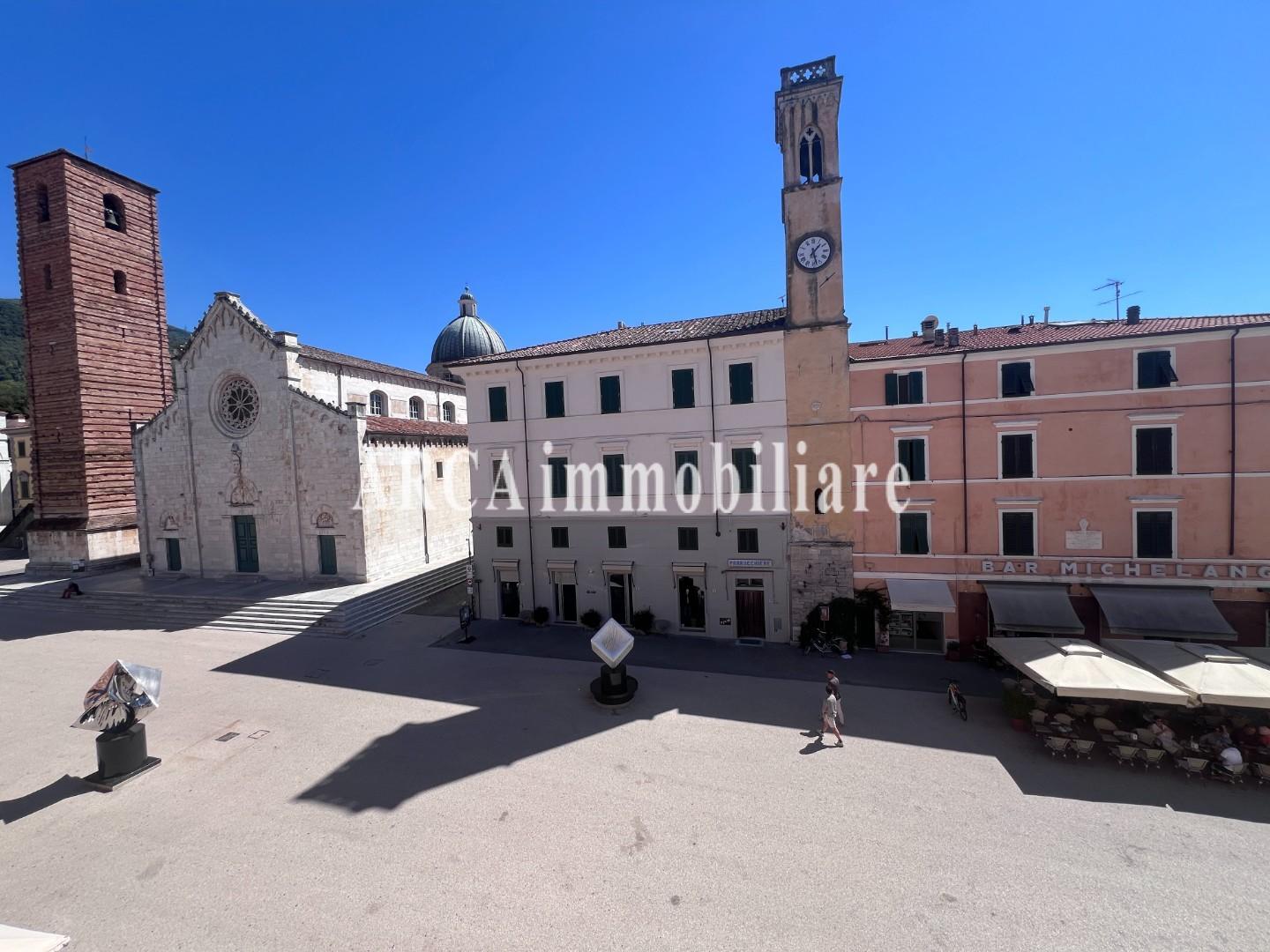 Locale commerciale in vendita, Pietrasanta centro storico