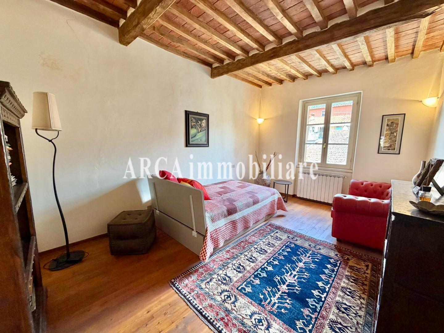 Appartamento in vendita, Pietrasanta centro storico