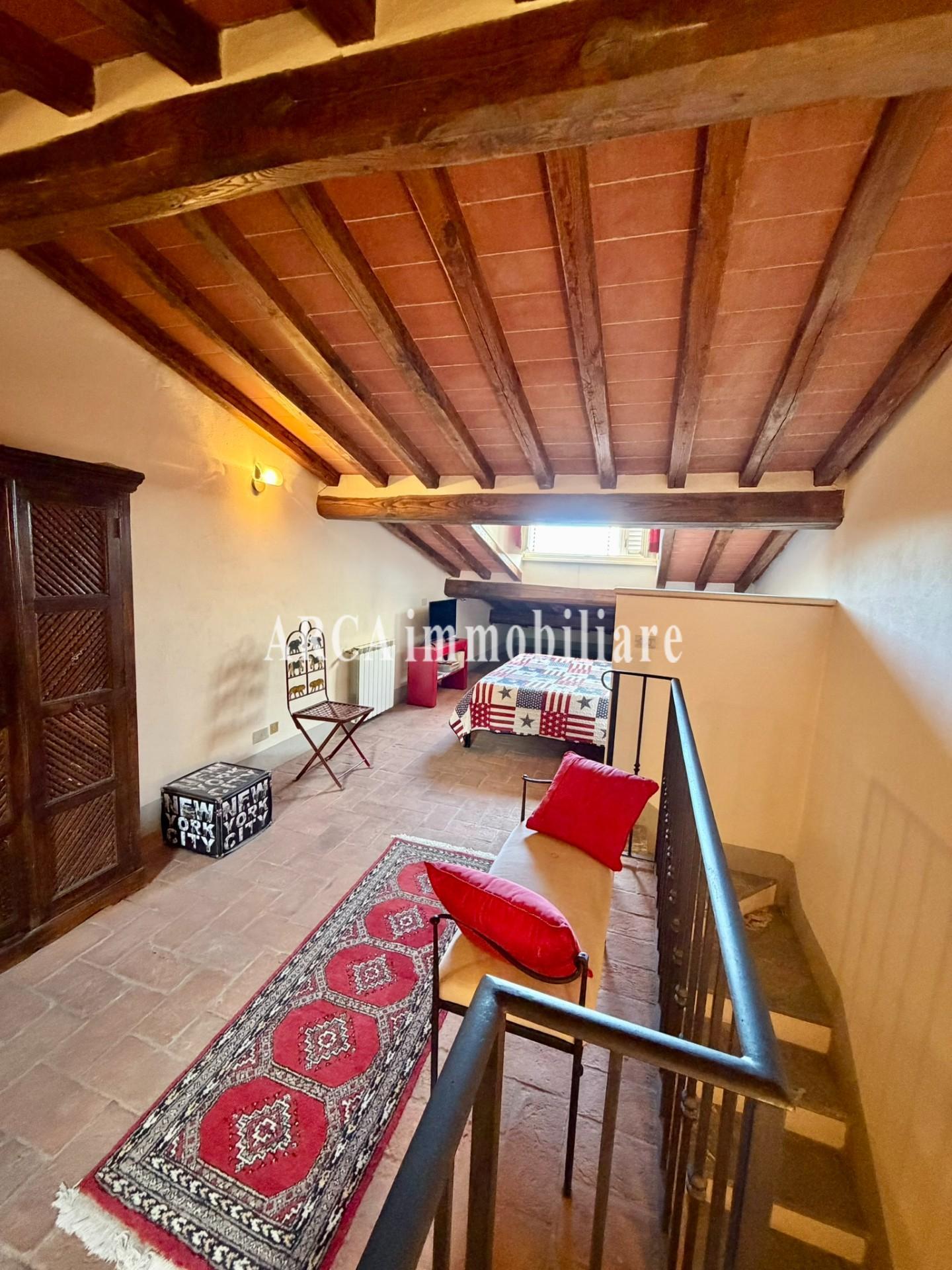 Appartamento in vendita, Pietrasanta centro storico