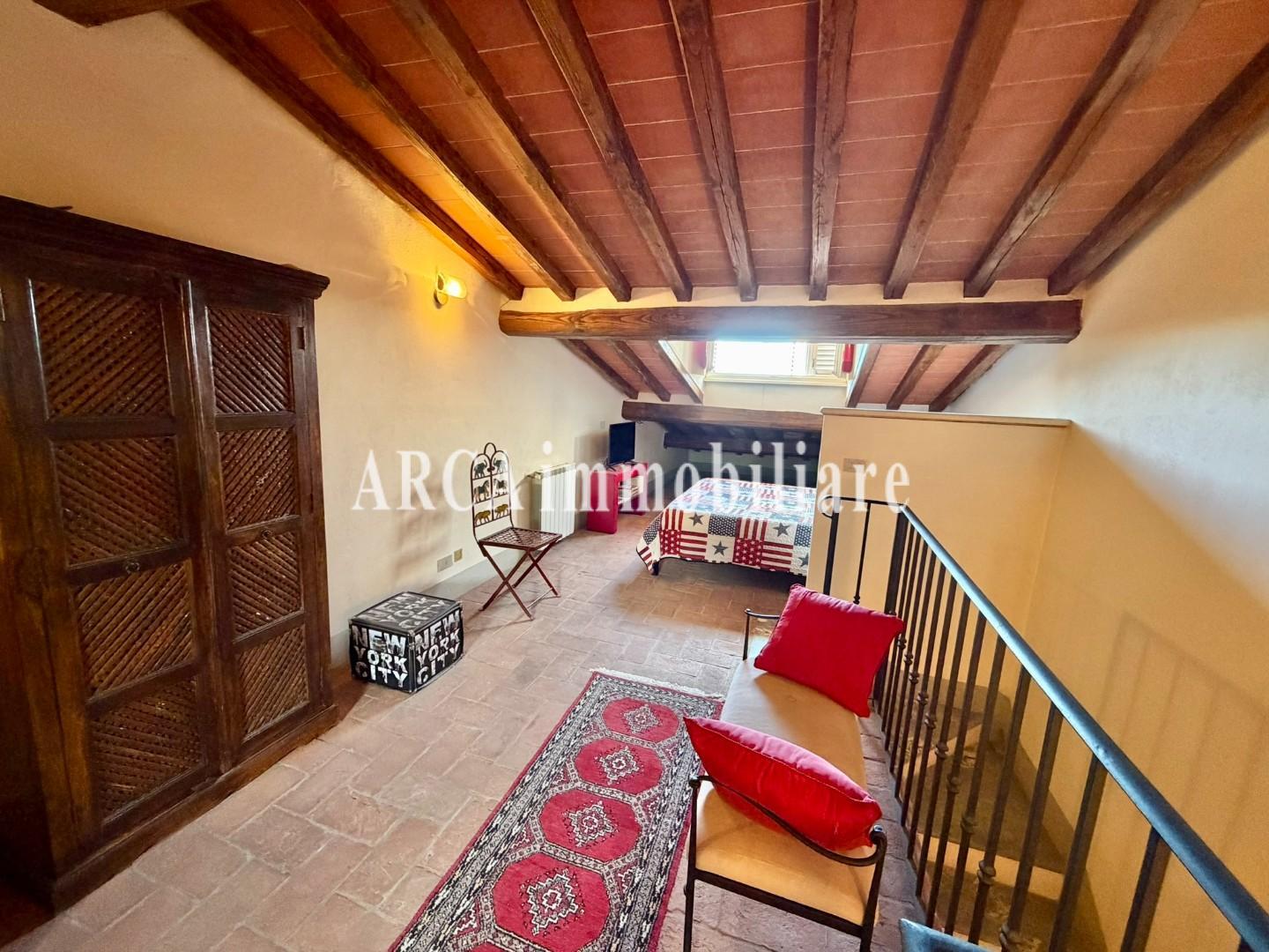 Appartamento in vendita, Pietrasanta centro storico