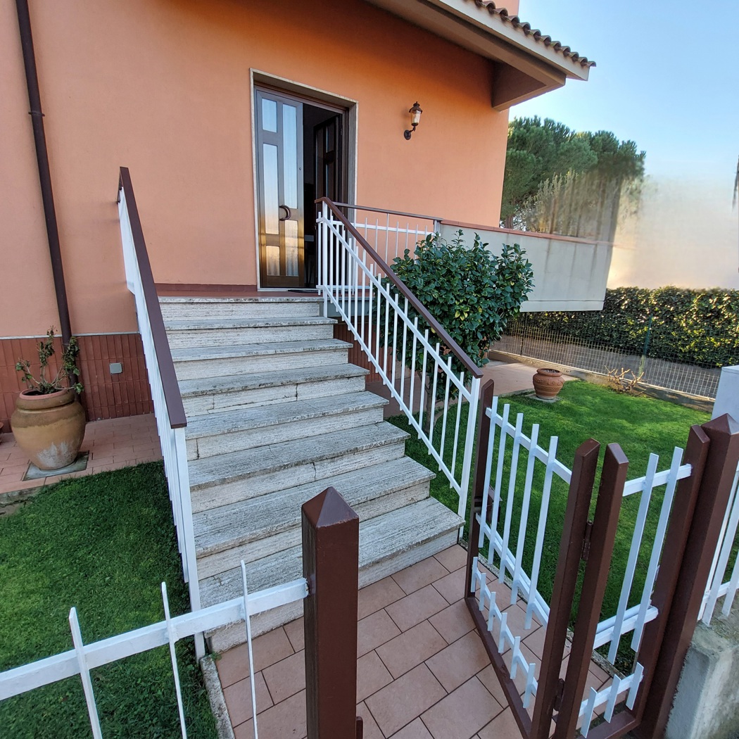 Casa indipendente con giardino a Grosseto