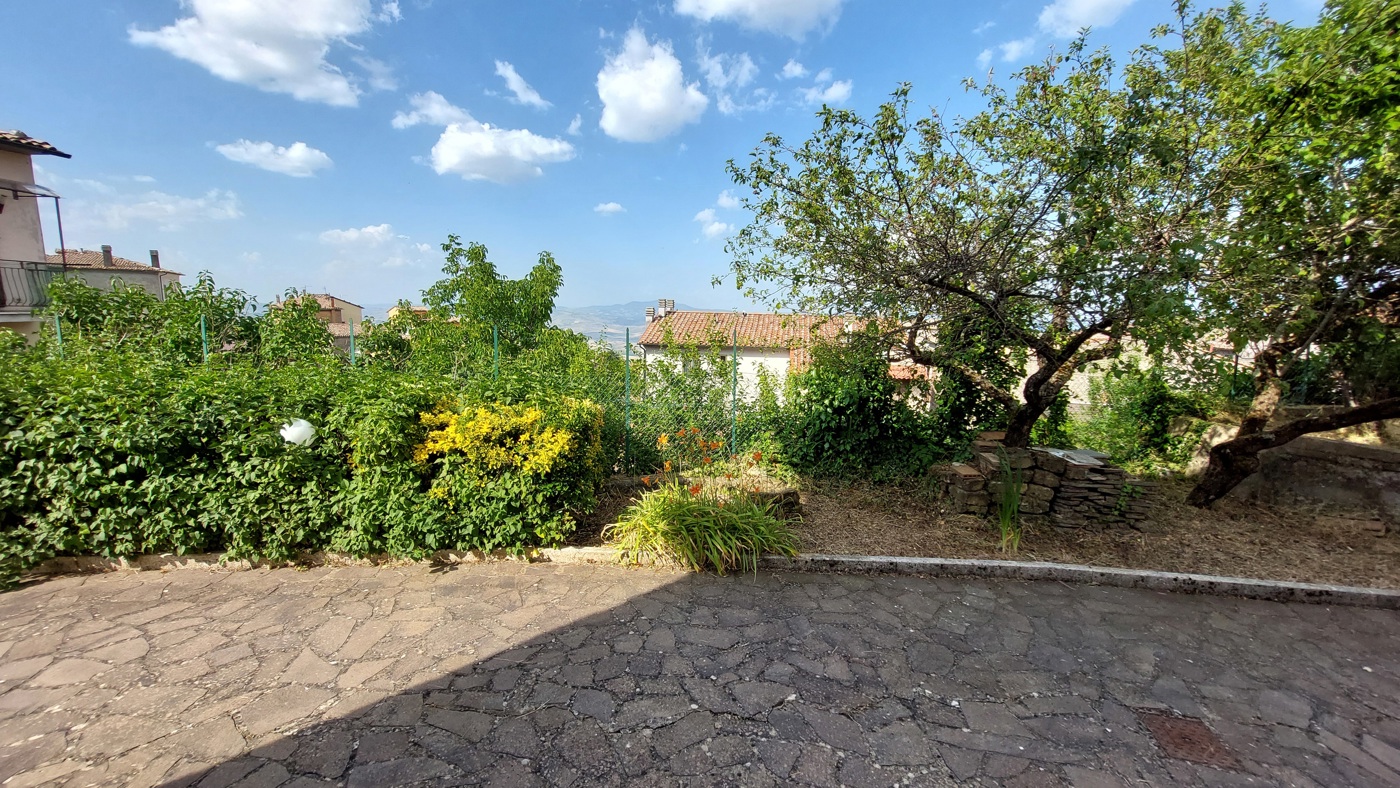 Villa in vendita a Castell'Azzara