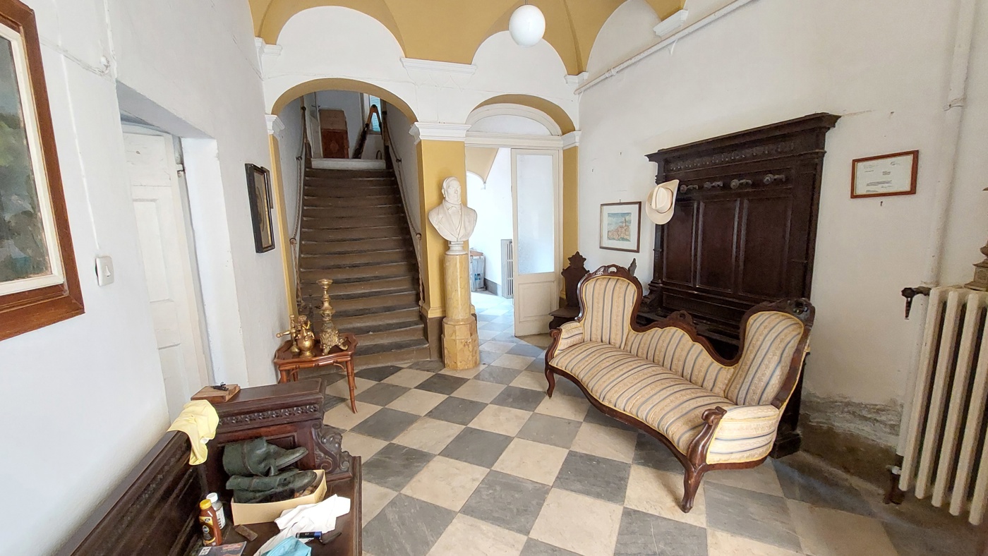 Stabile/Palazzo in vendita a Scansano