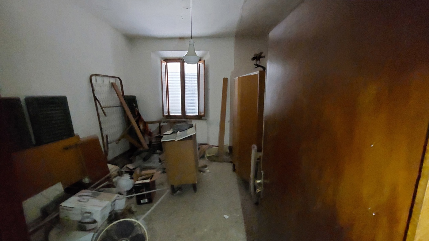 Quadrilocale da ristrutturare a Cinigiano