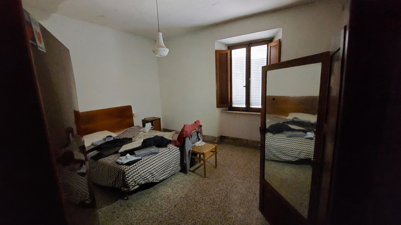 Quadrilocale da ristrutturare a Cinigiano