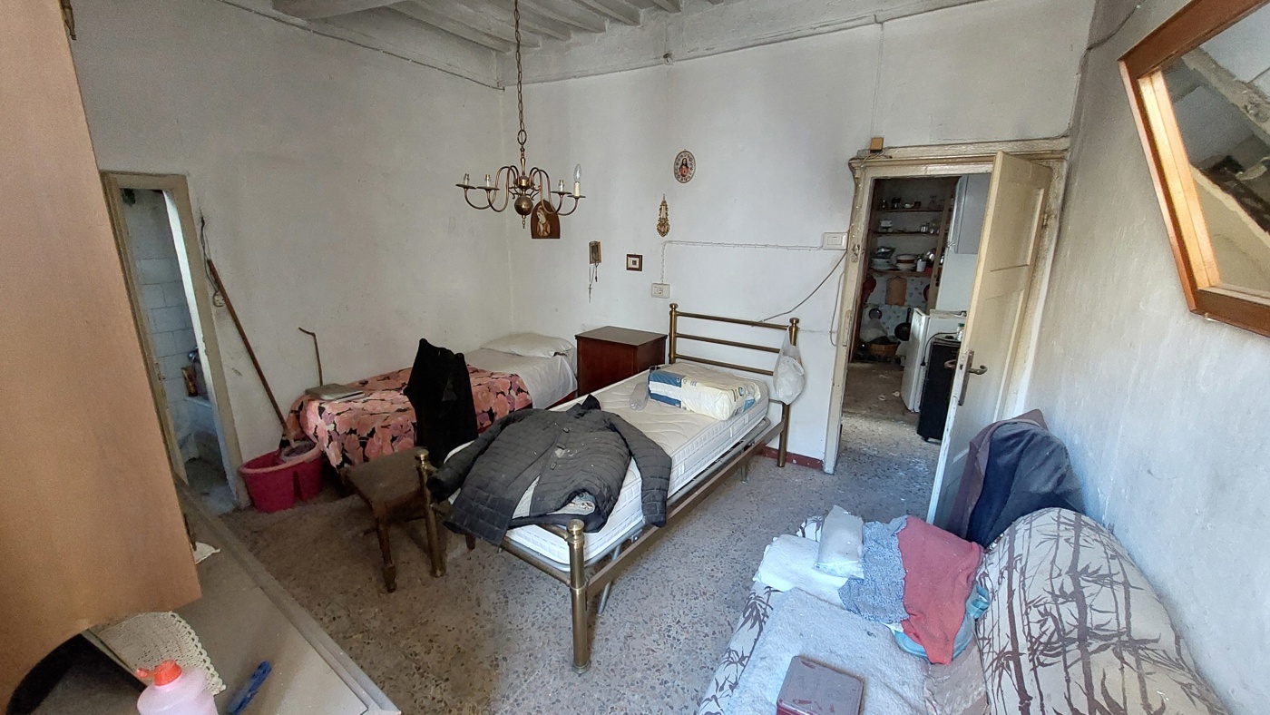 Quadrilocale da ristrutturare a Cinigiano