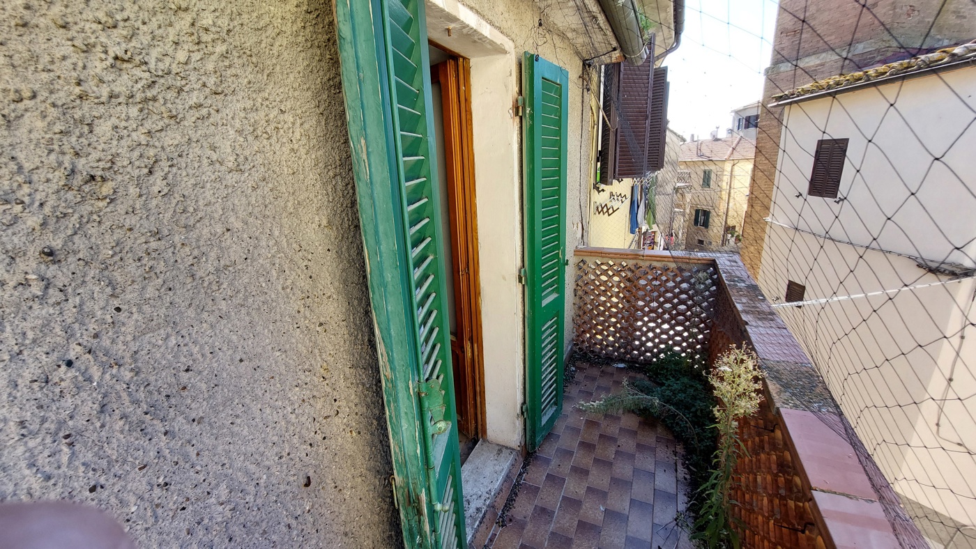 Appartamento da ristrutturare a Cinigiano