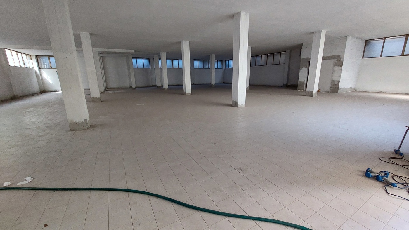 Magazzino in vendita a Grosseto